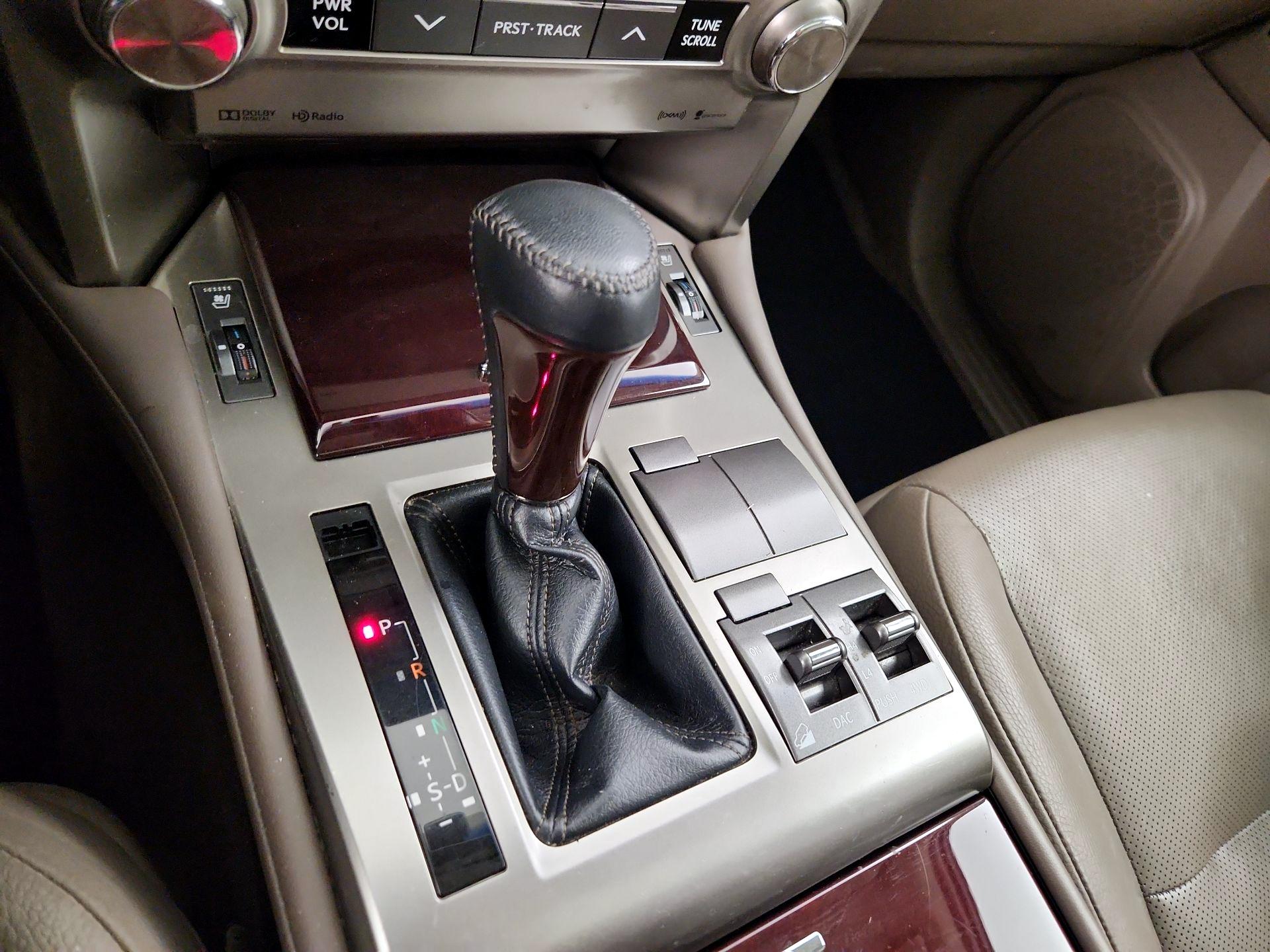 Thumbnail: 2018 Lexus GX - 18