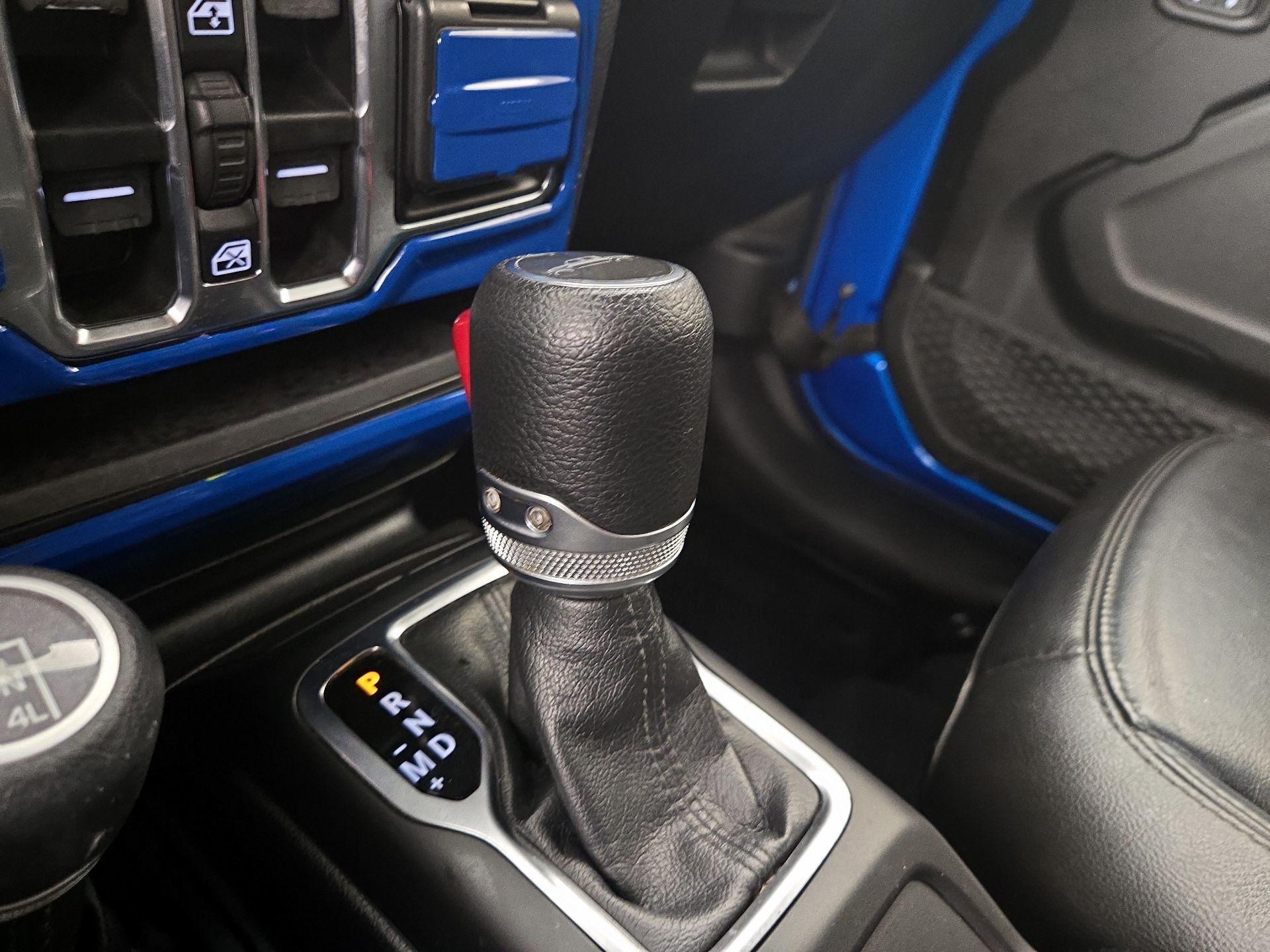 Thumbnail: 2021 Jeep Gladiator - 17