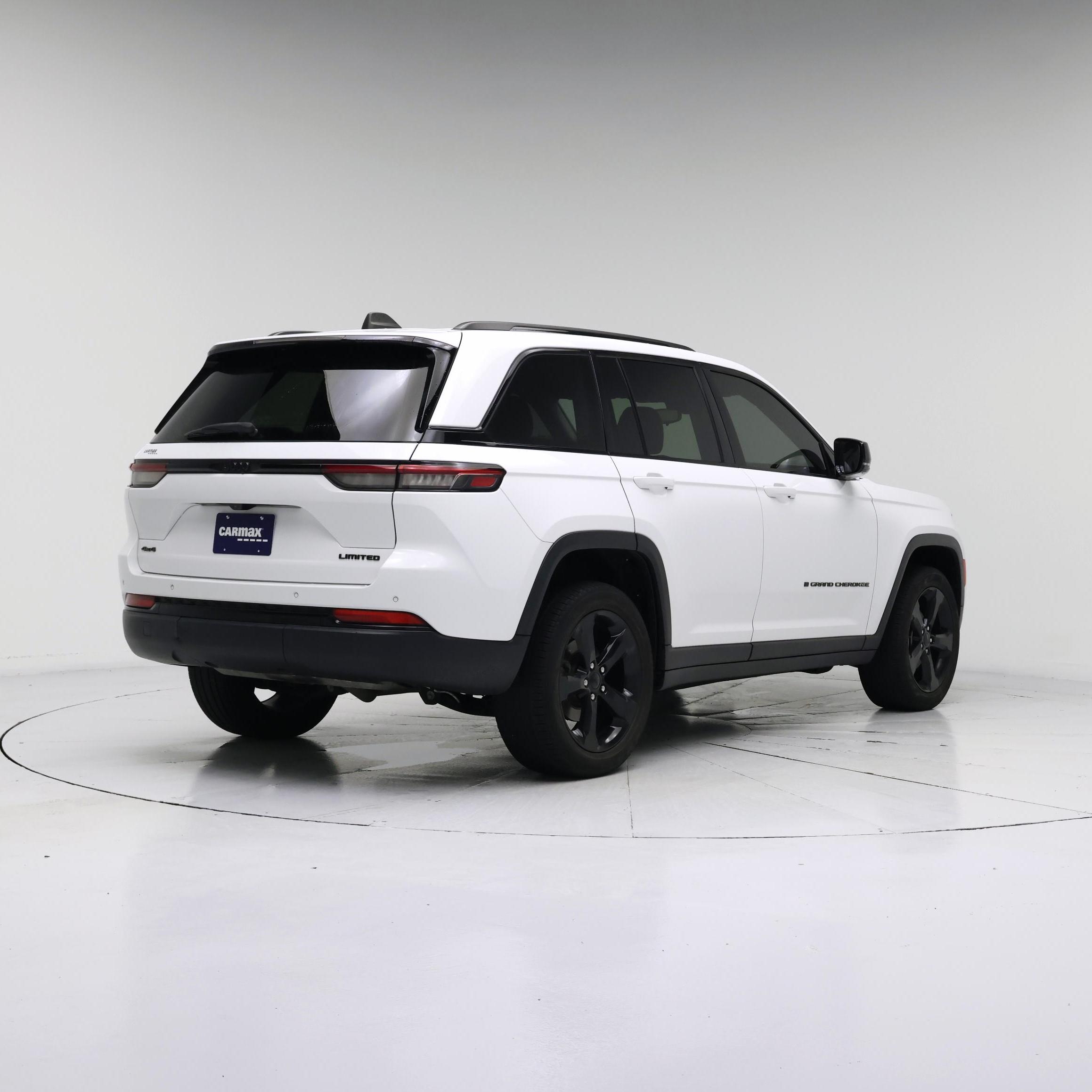 Thumbnail: 2023 Jeep Grand Cherokee - 8