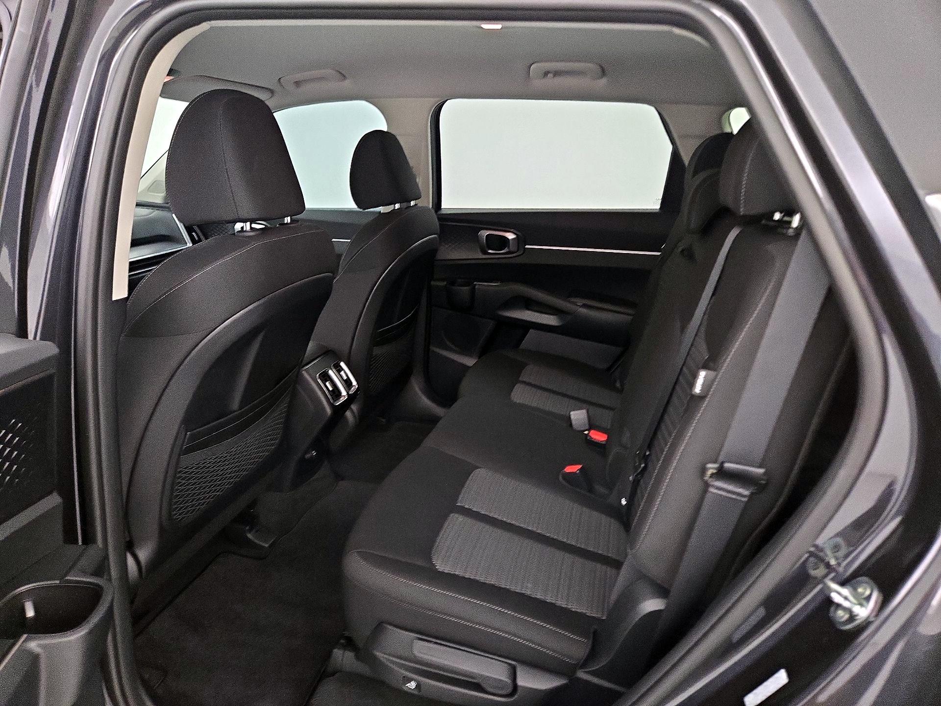Thumbnail: 2026 Kia Sorento - 19