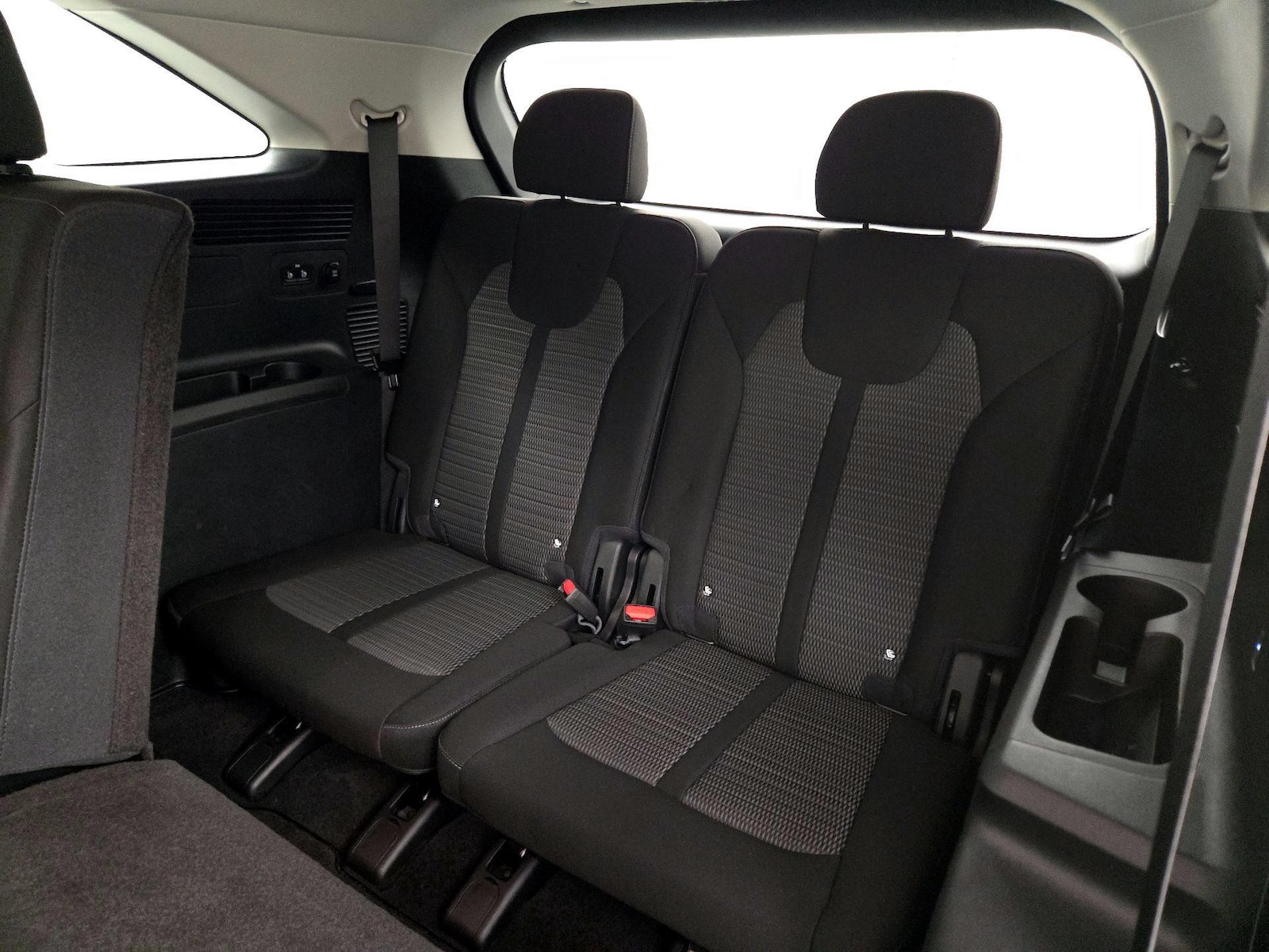 2026 Kia Sorento LX - Photo 21