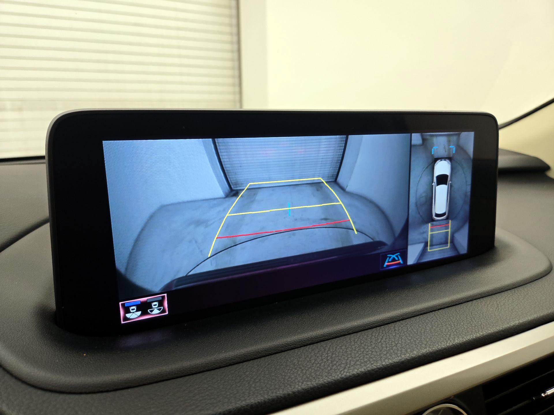 Thumbnail: 2021 Lexus RX - 15
