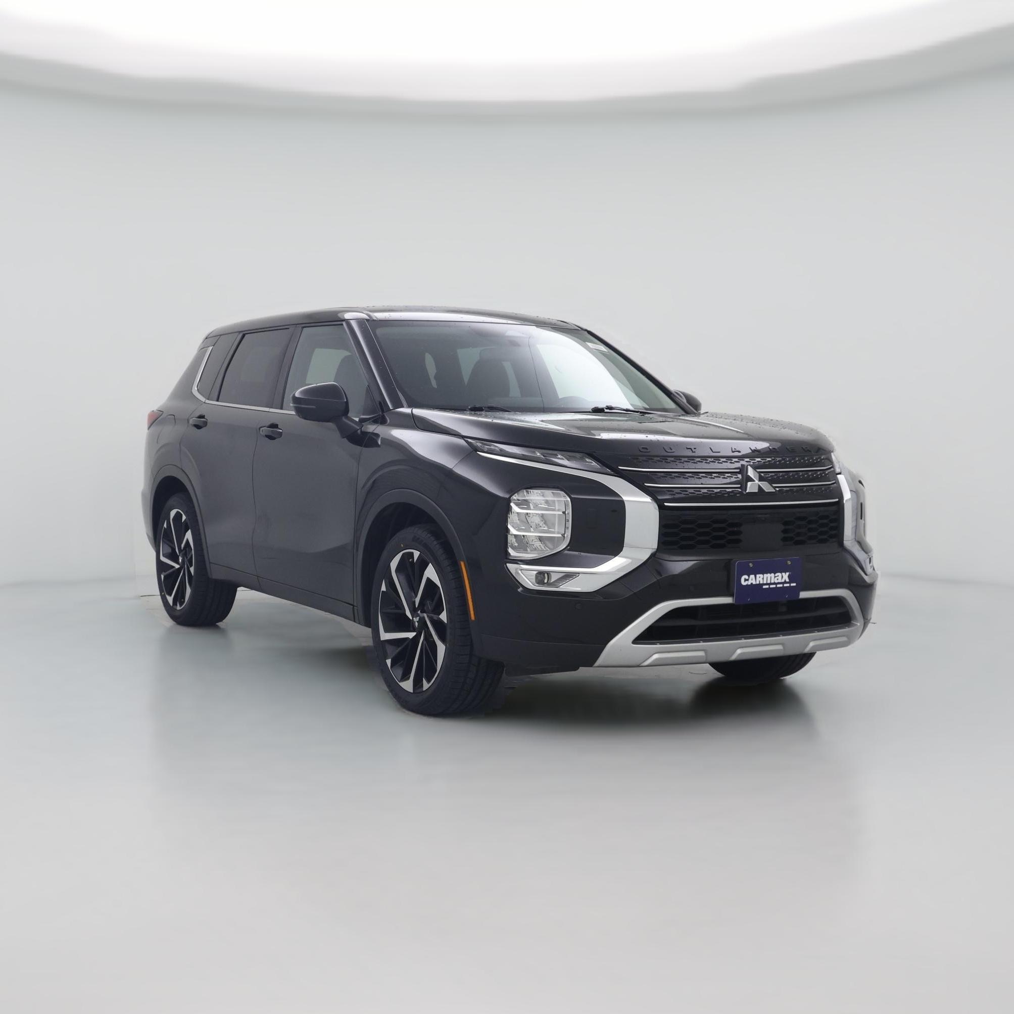 Thumbnail: 2022 Mitsubishi Outlander - 1