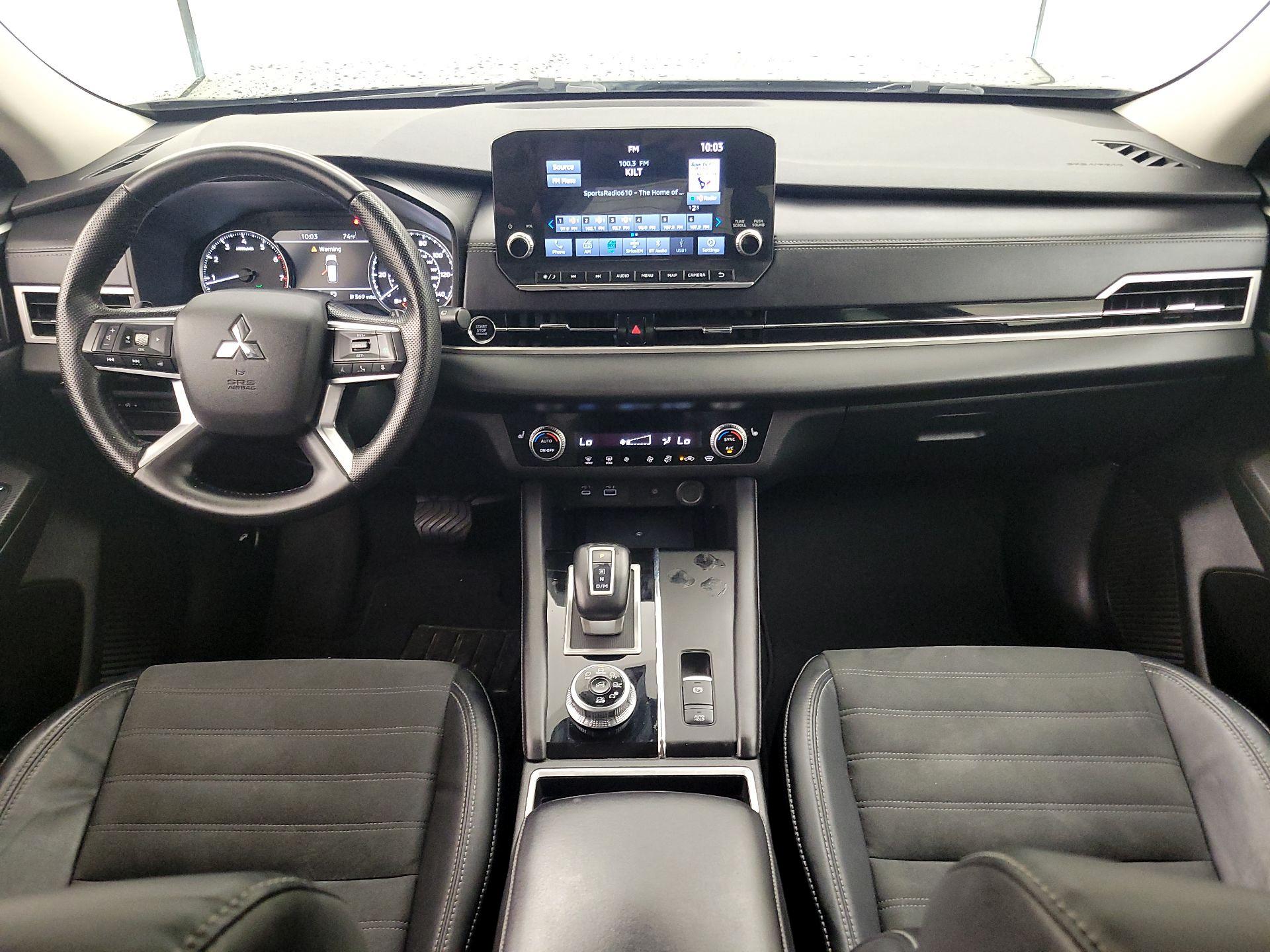 Thumbnail: 2022 Mitsubishi Outlander - 9