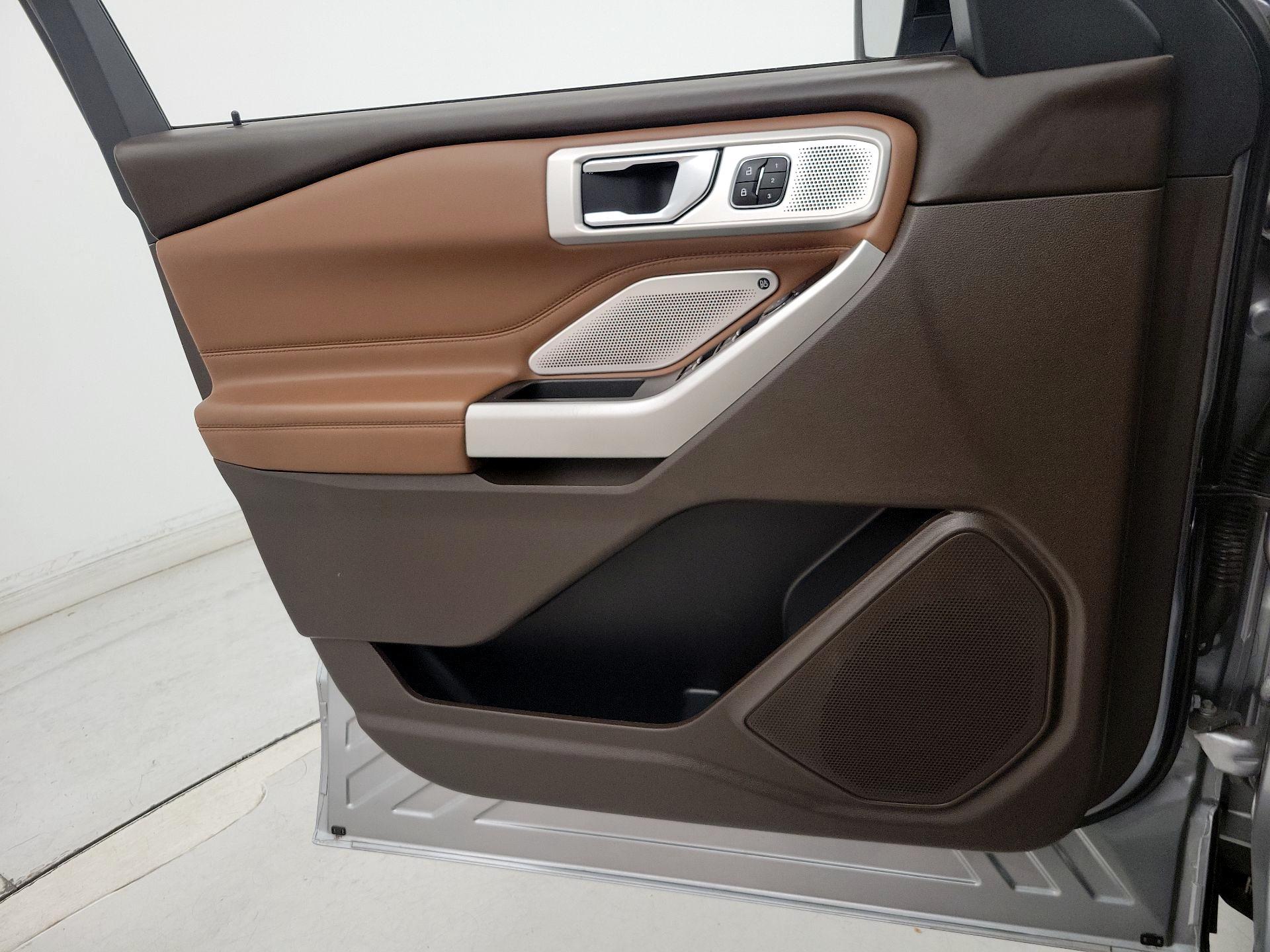 Thumbnail: 2022 Ford Explorer - 12