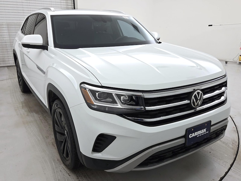 2023 Volkswagen Atlas Cross Sport SE w/Tech