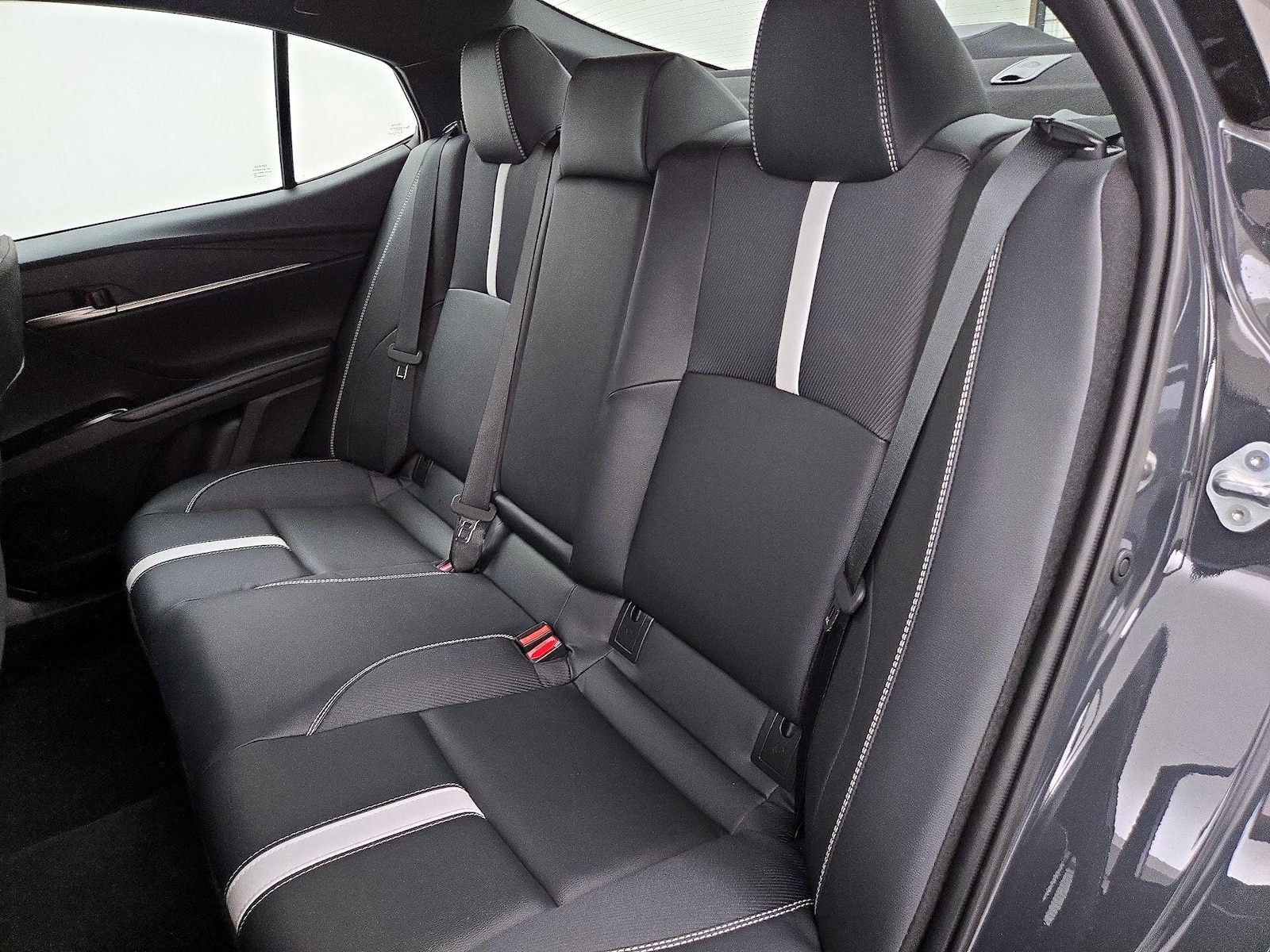 2026 Toyota Camry SE - Photo 20