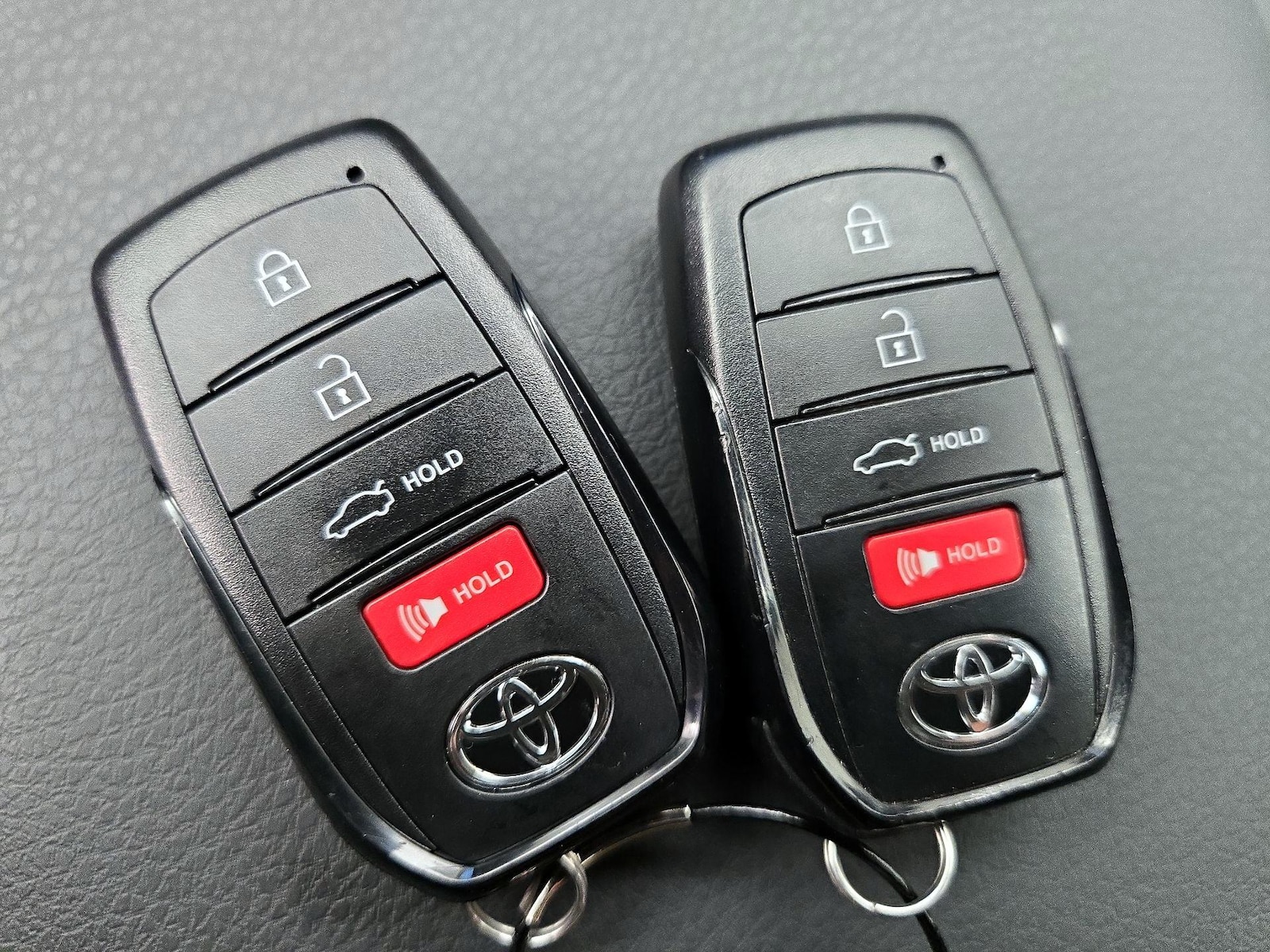 2026 Toyota Camry SE - Photo 23