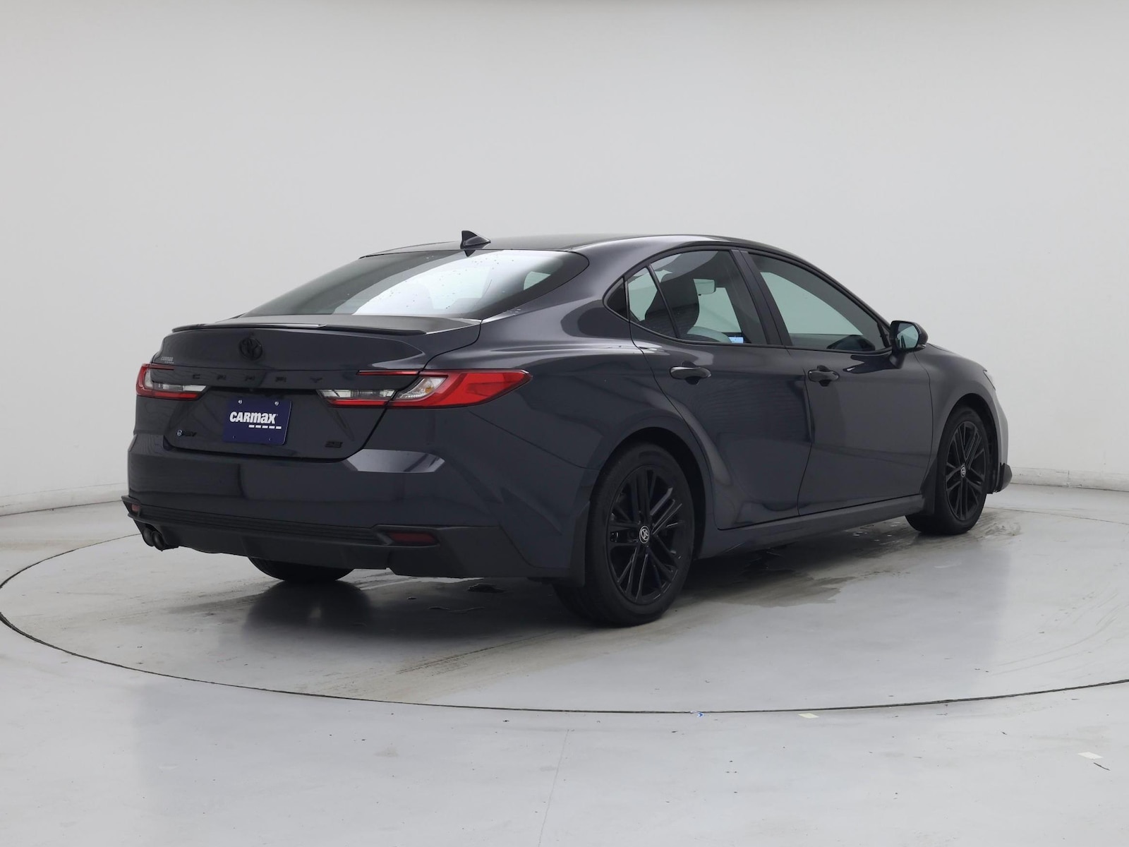 2026 Toyota Camry SE - Photo 9