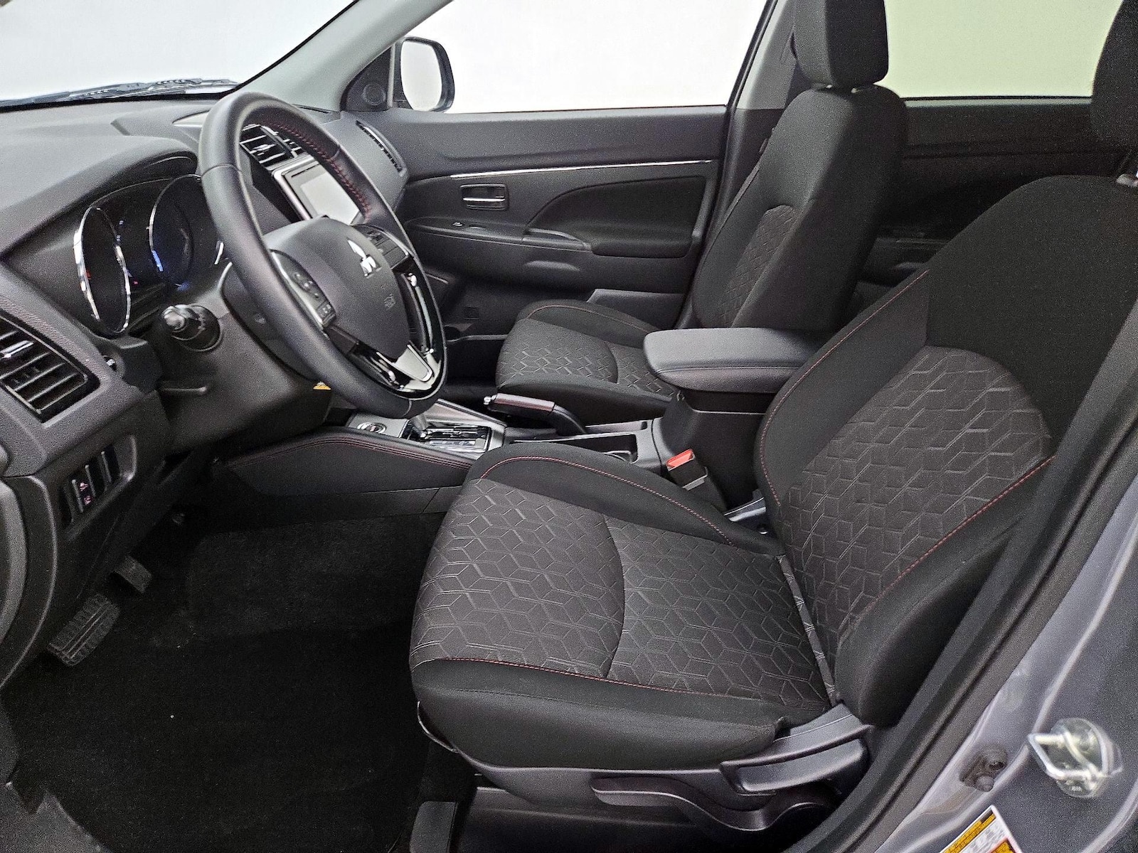 2023 Mitsubishi Outlander Sport LE - Photo 12