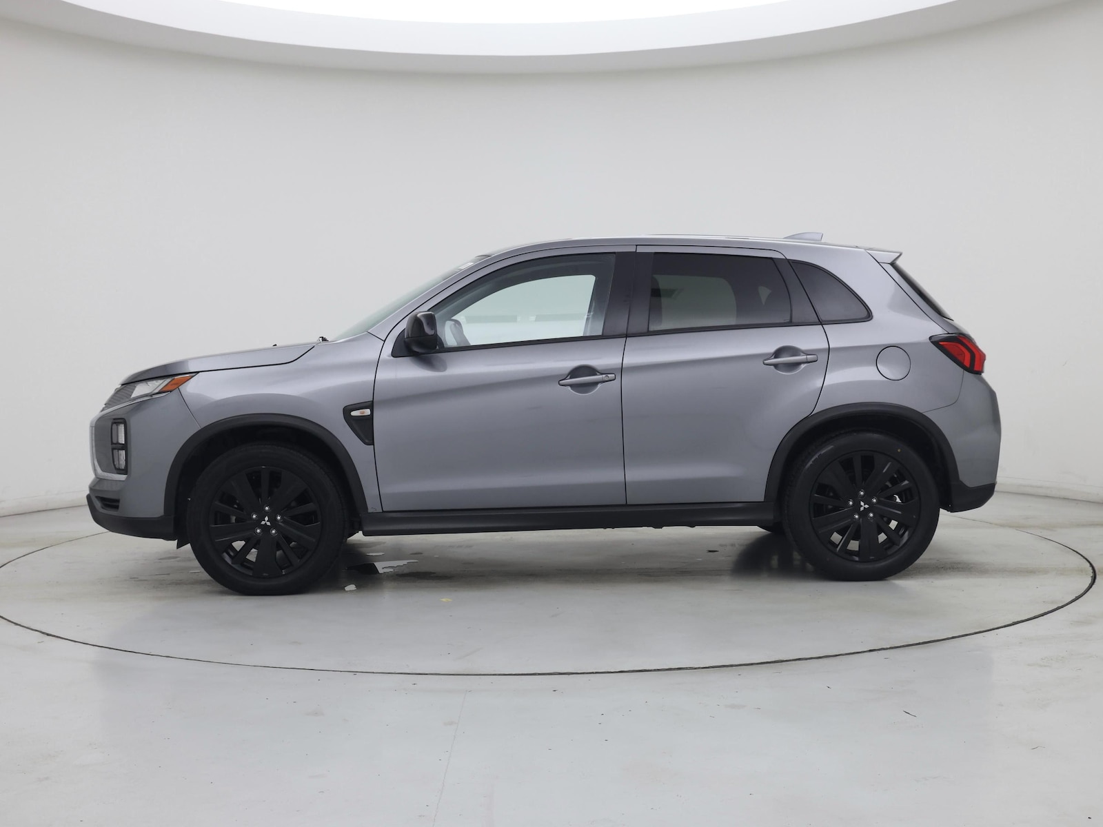 2023 Mitsubishi Outlander Sport LE - Photo 4