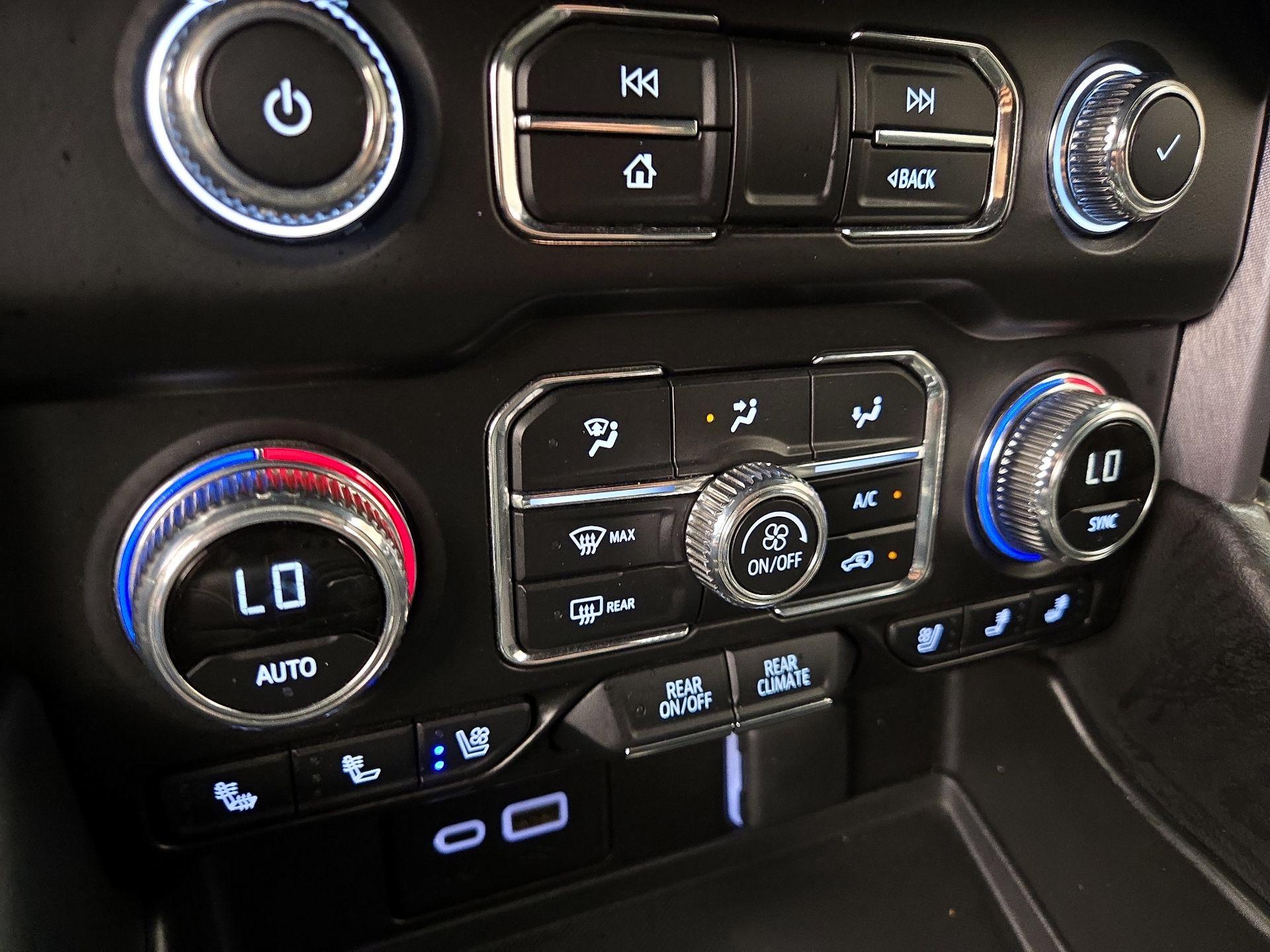 Thumbnail: 2024 GMC Yukon XL - 16