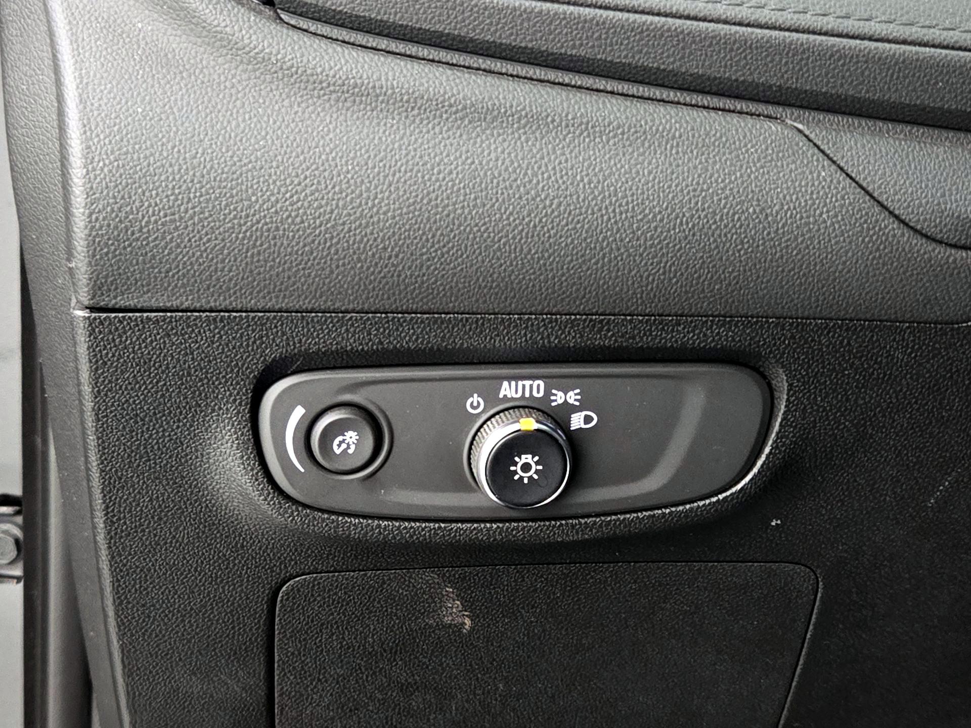 Thumbnail: 2025 Buick Encore GX - 13