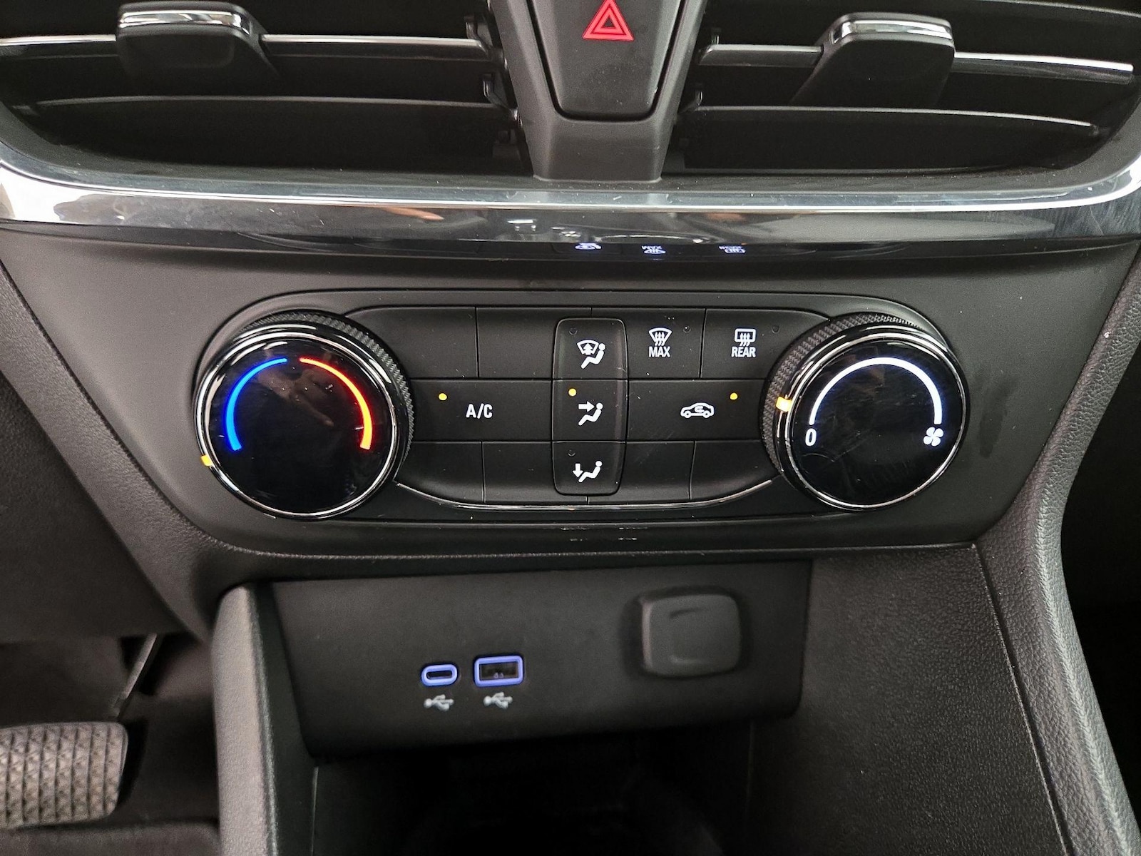 2025 Buick Encore GX Preferred - Photo 17