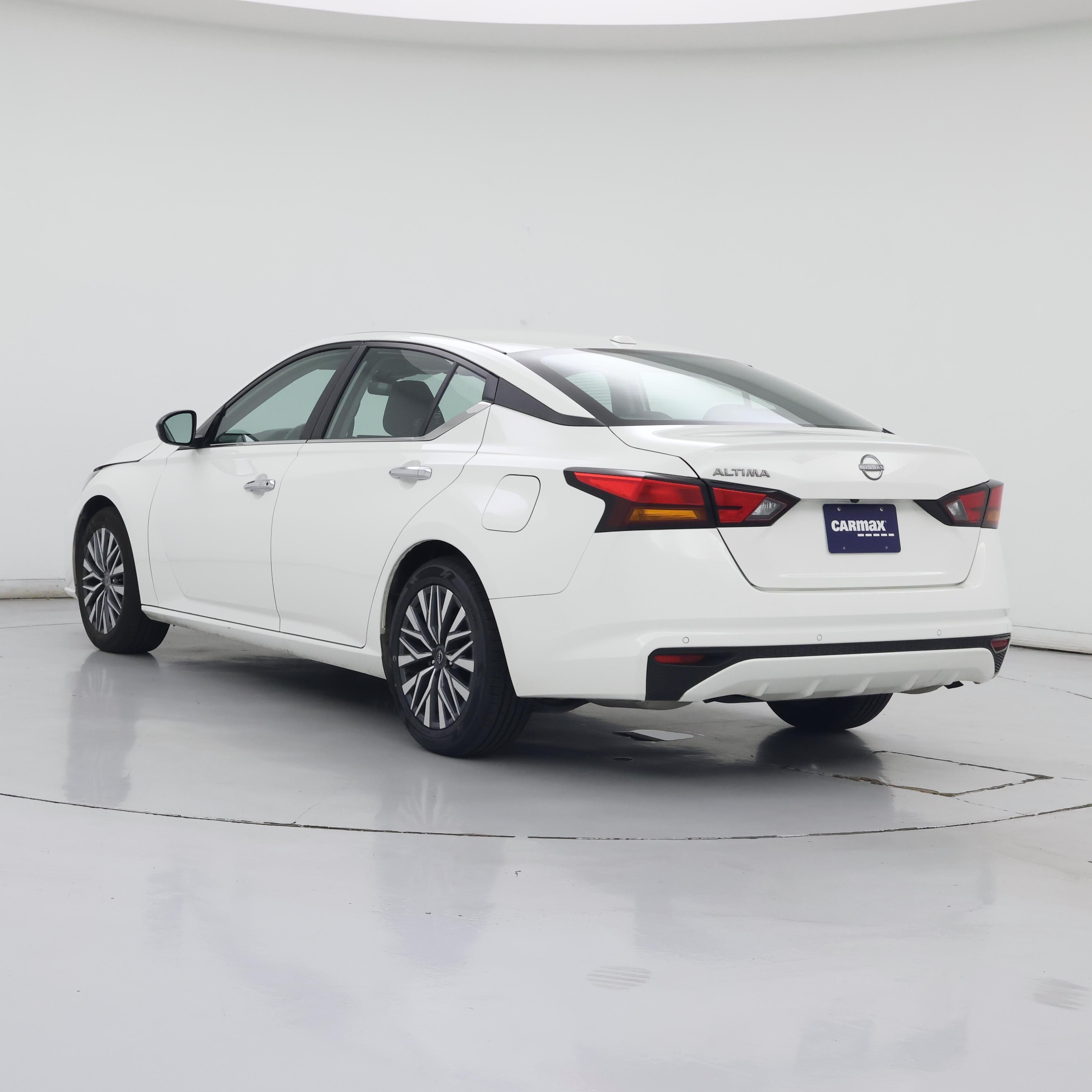 Thumbnail: 2025 Nissan Altima - 2