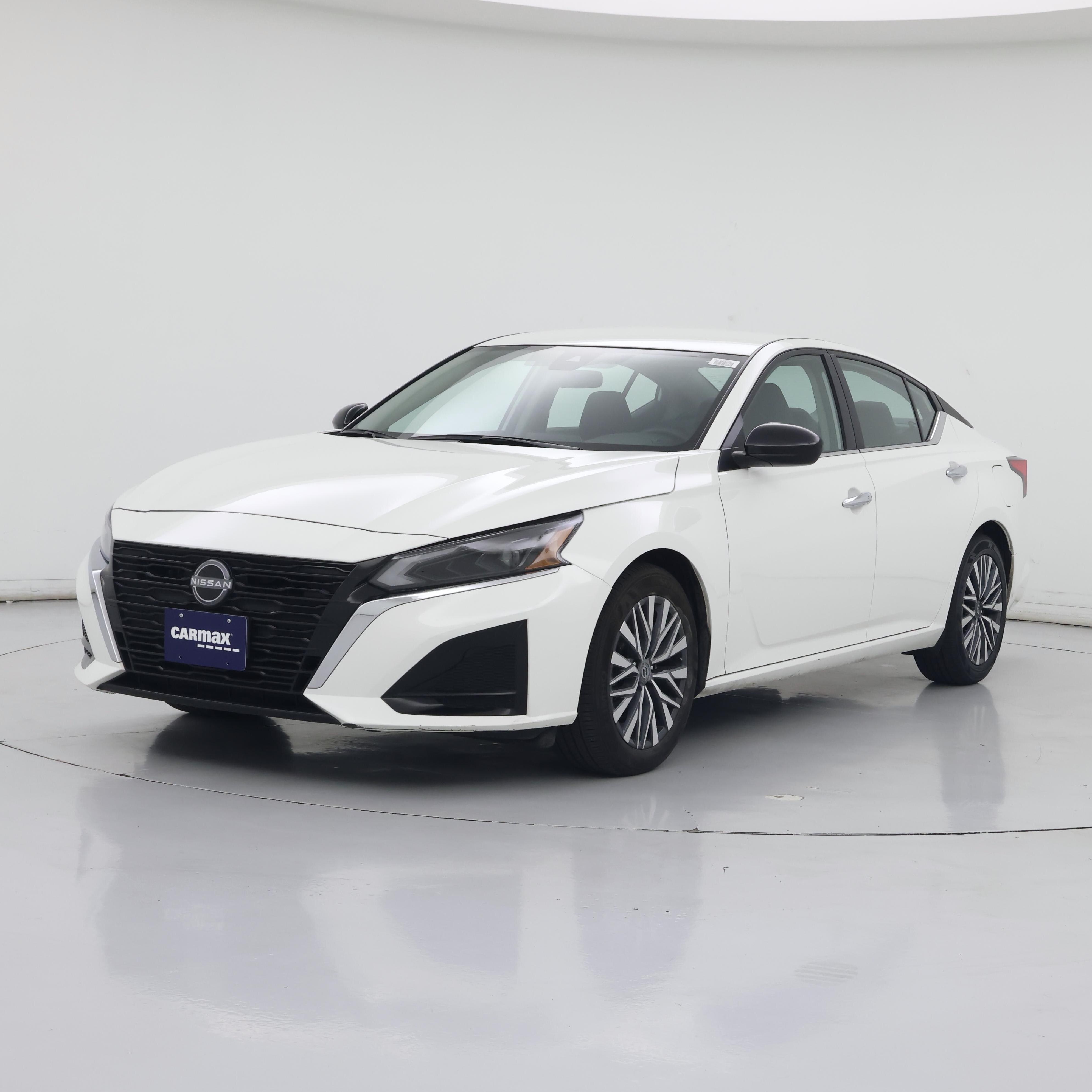 Thumbnail: 2025 Nissan Altima - 4