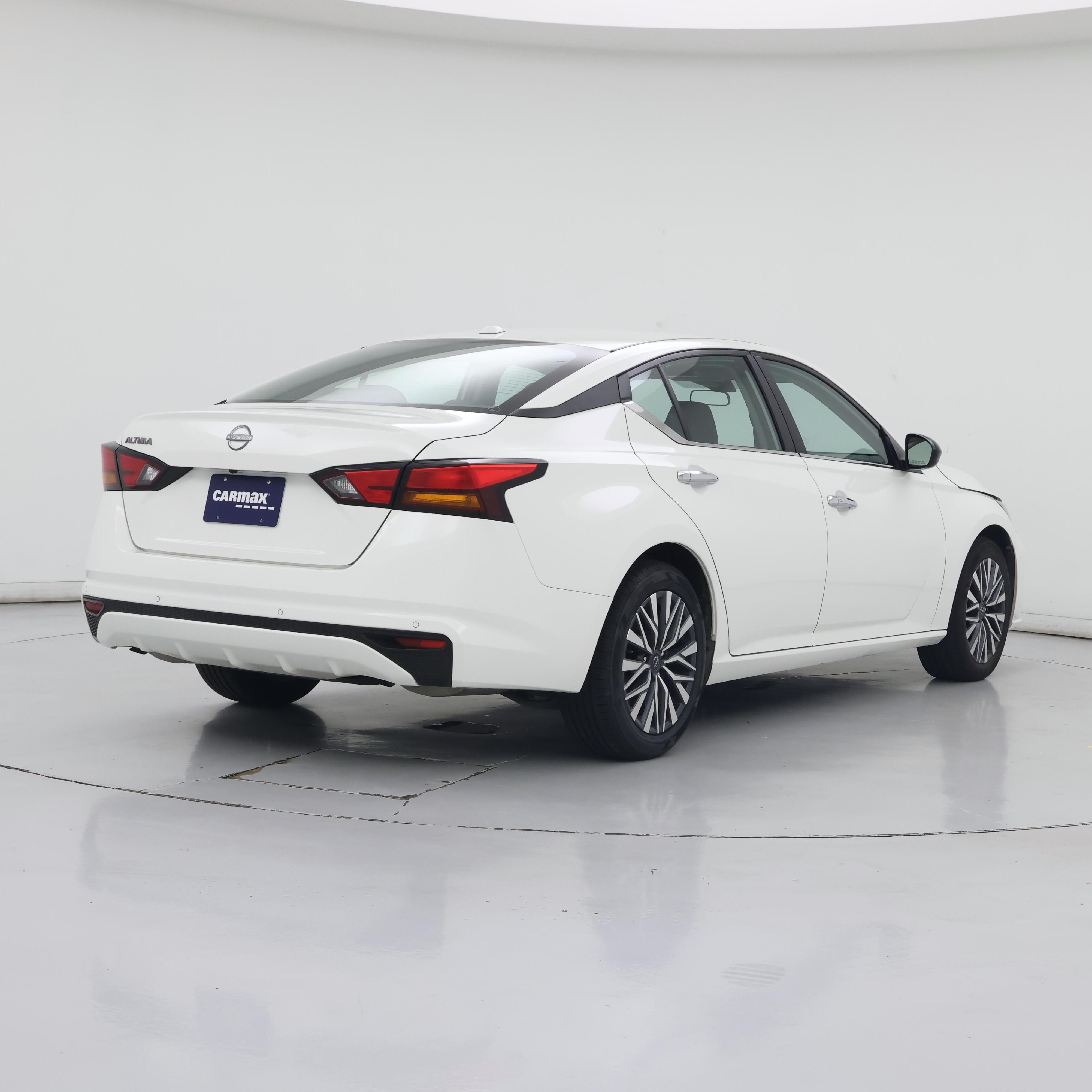 Thumbnail: 2025 Nissan Altima - 8