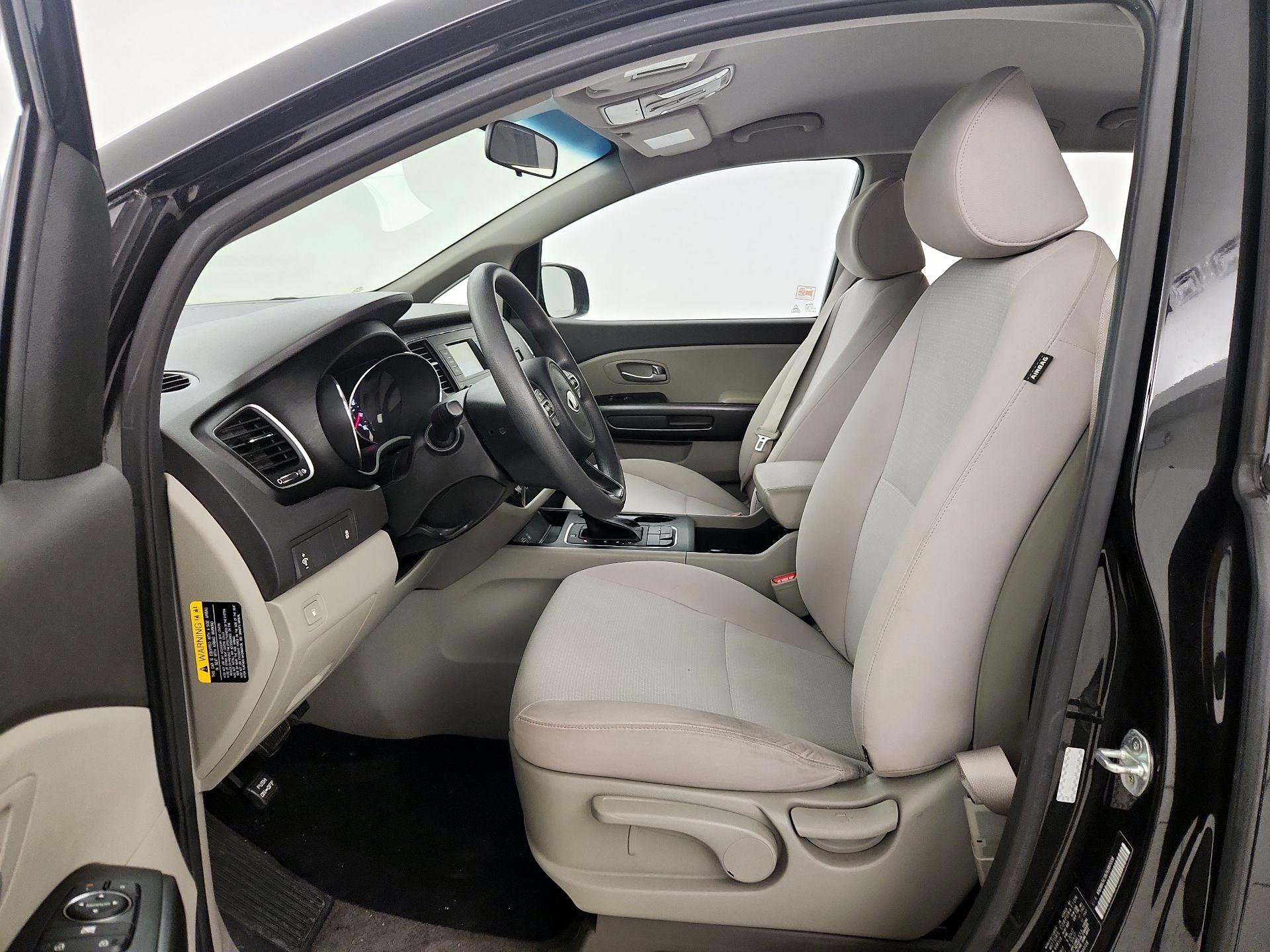 Thumbnail: 2018 Kia Sedona - 11