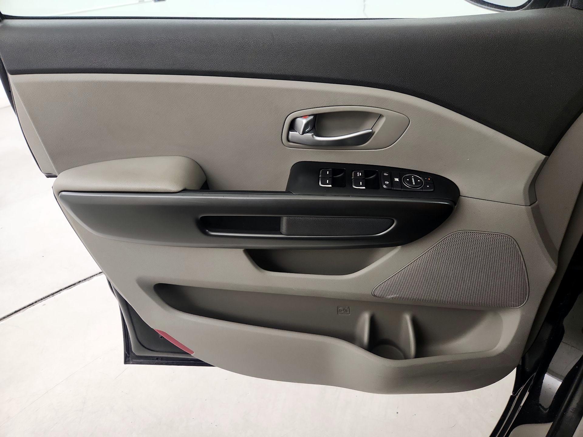 Thumbnail: 2018 Kia Sedona - 12