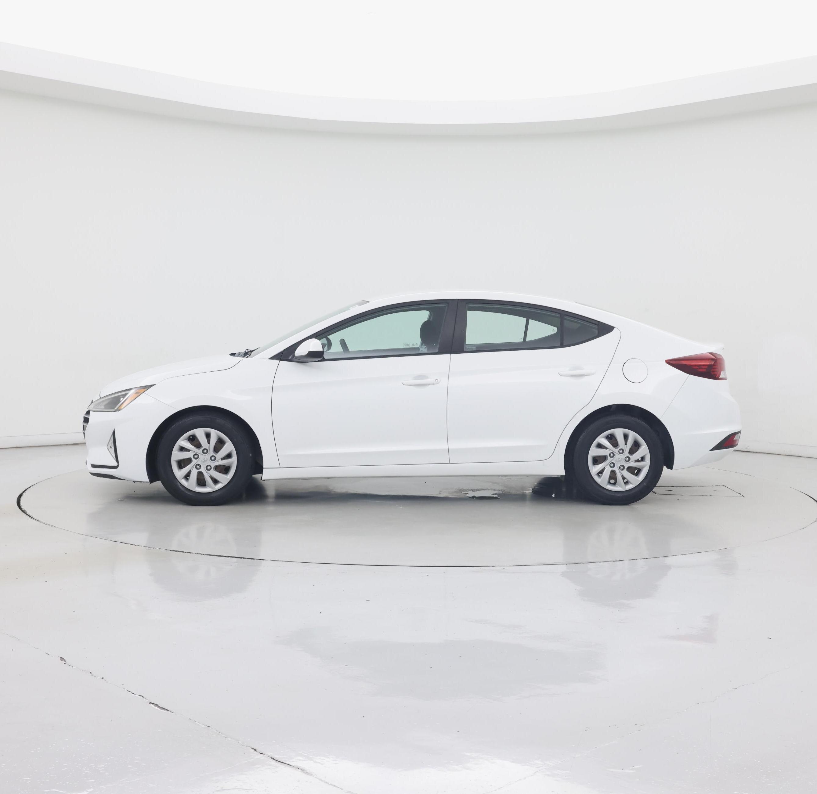 Thumbnail: 2019 Hyundai Elantra - 3