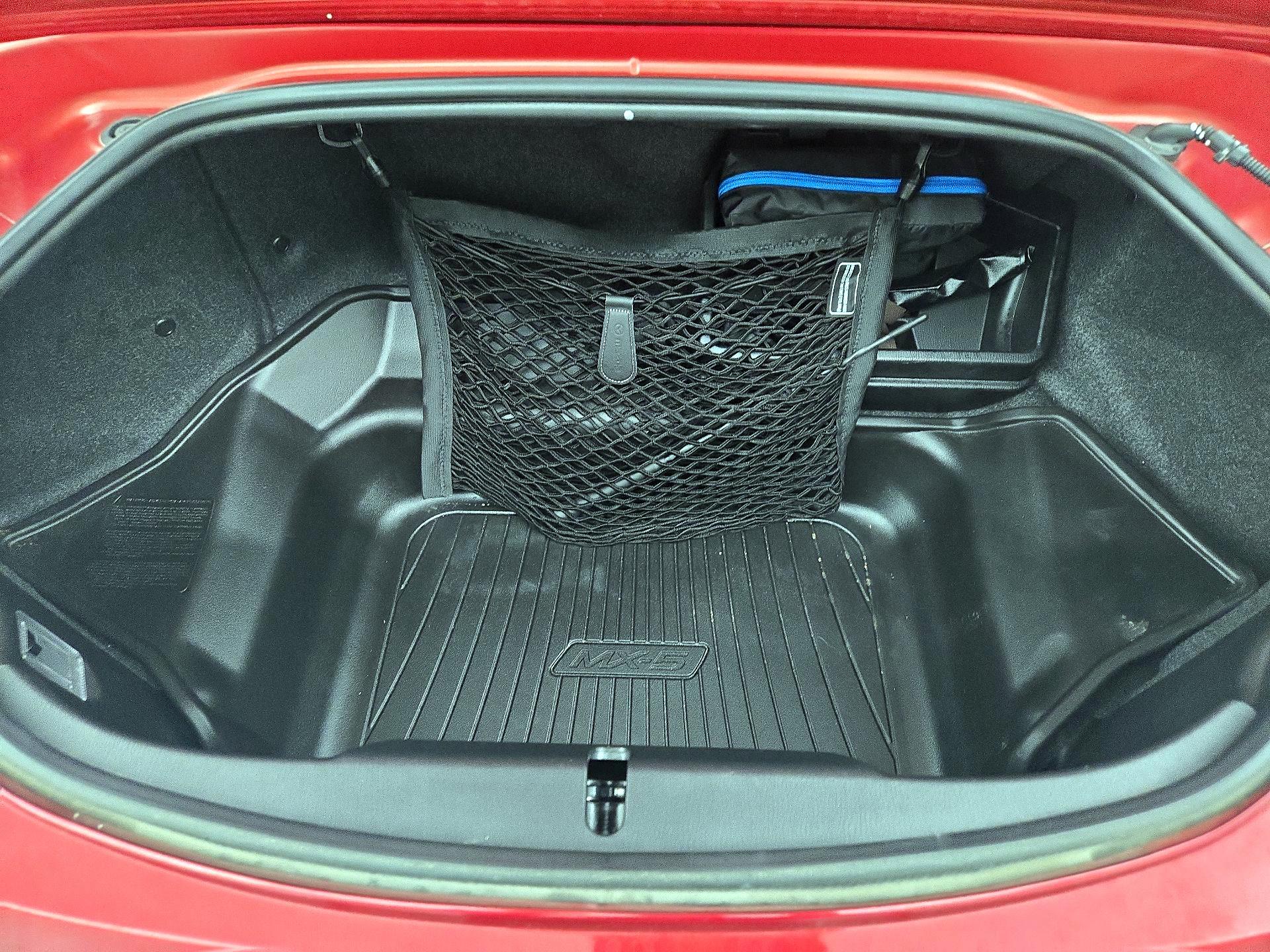 Thumbnail: 2021 Mazda MX-5 Miata - 20