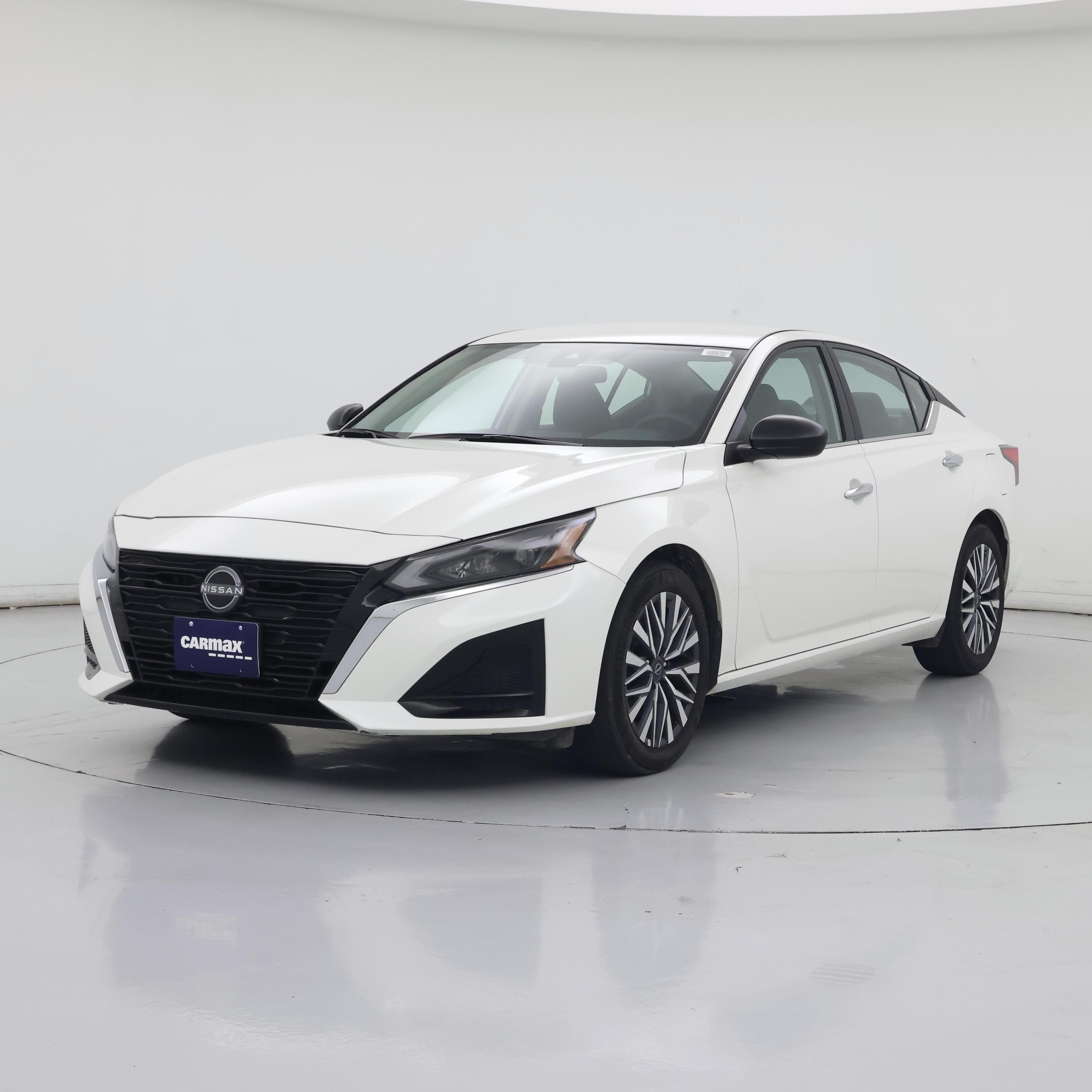 Thumbnail: 2025 Nissan Altima - 4
