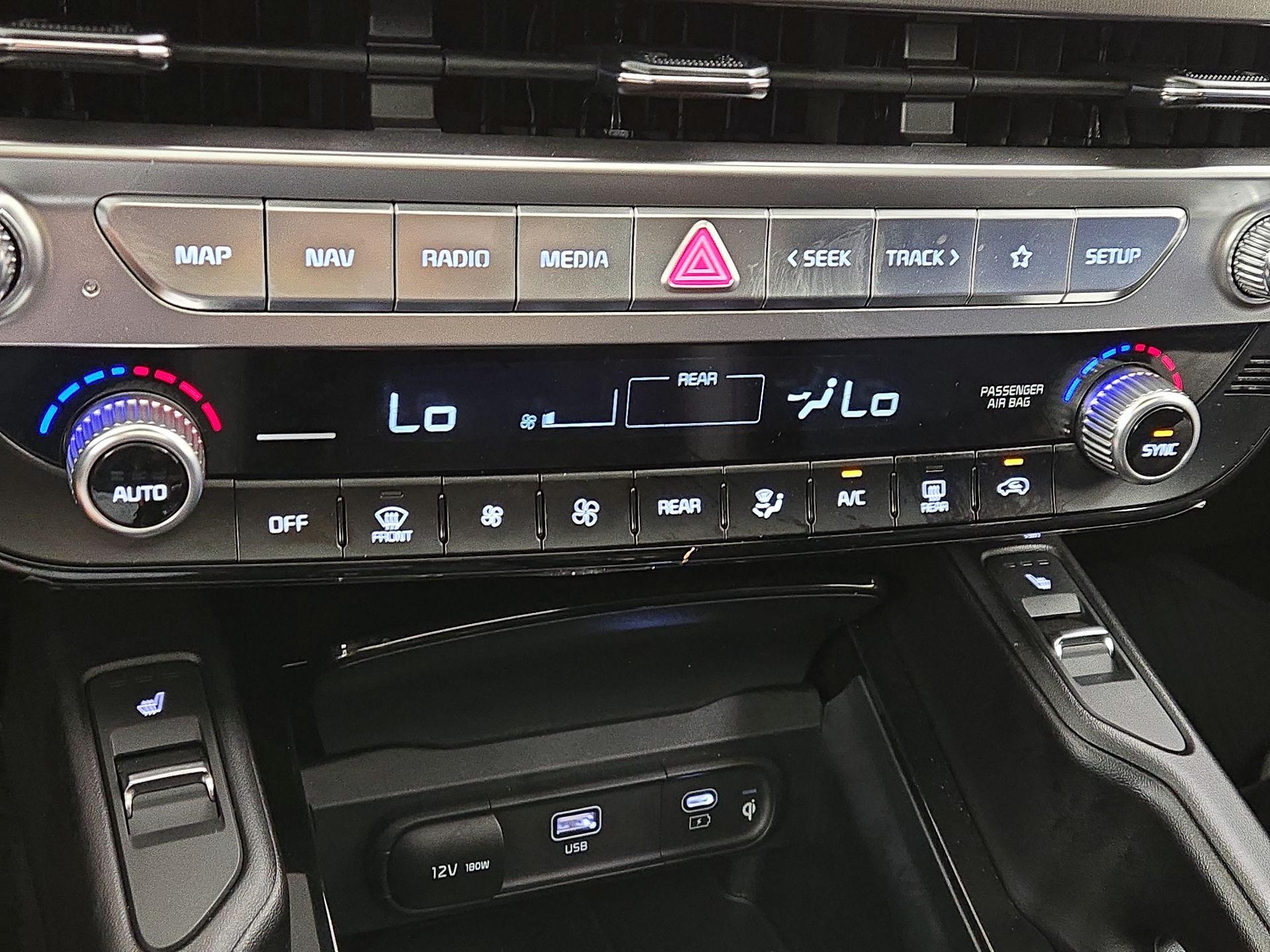 Thumbnail: 2025 Kia Telluride - 17