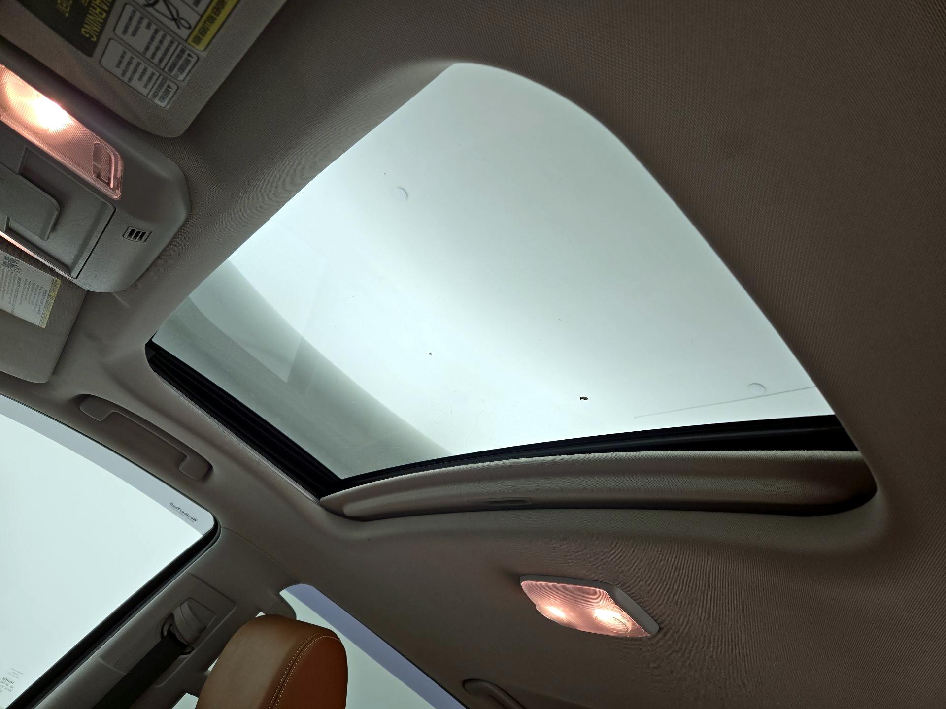 Thumbnail: 2015 Toyota Tundra - 20