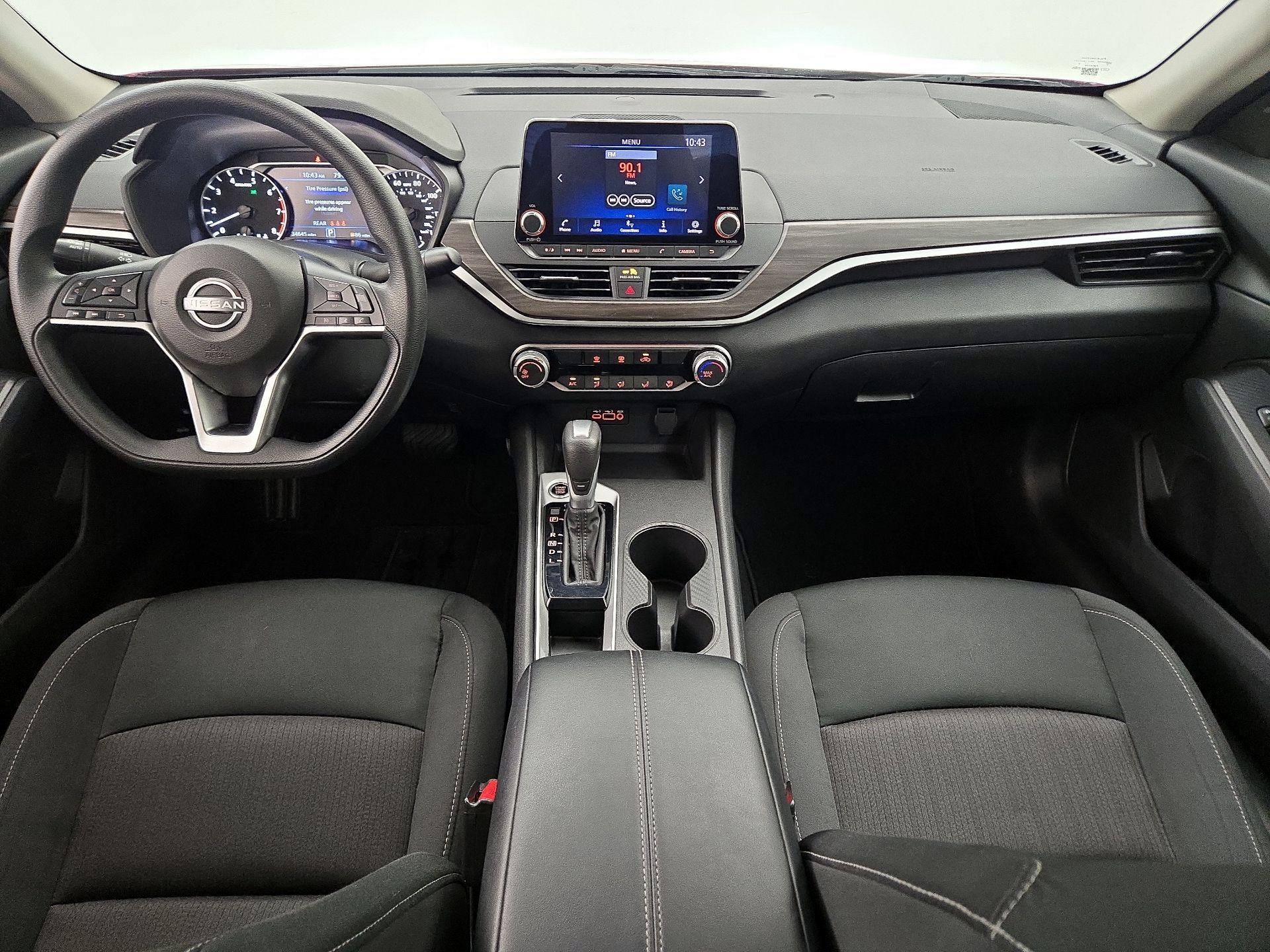 Thumbnail: 2025 Nissan Altima - 9
