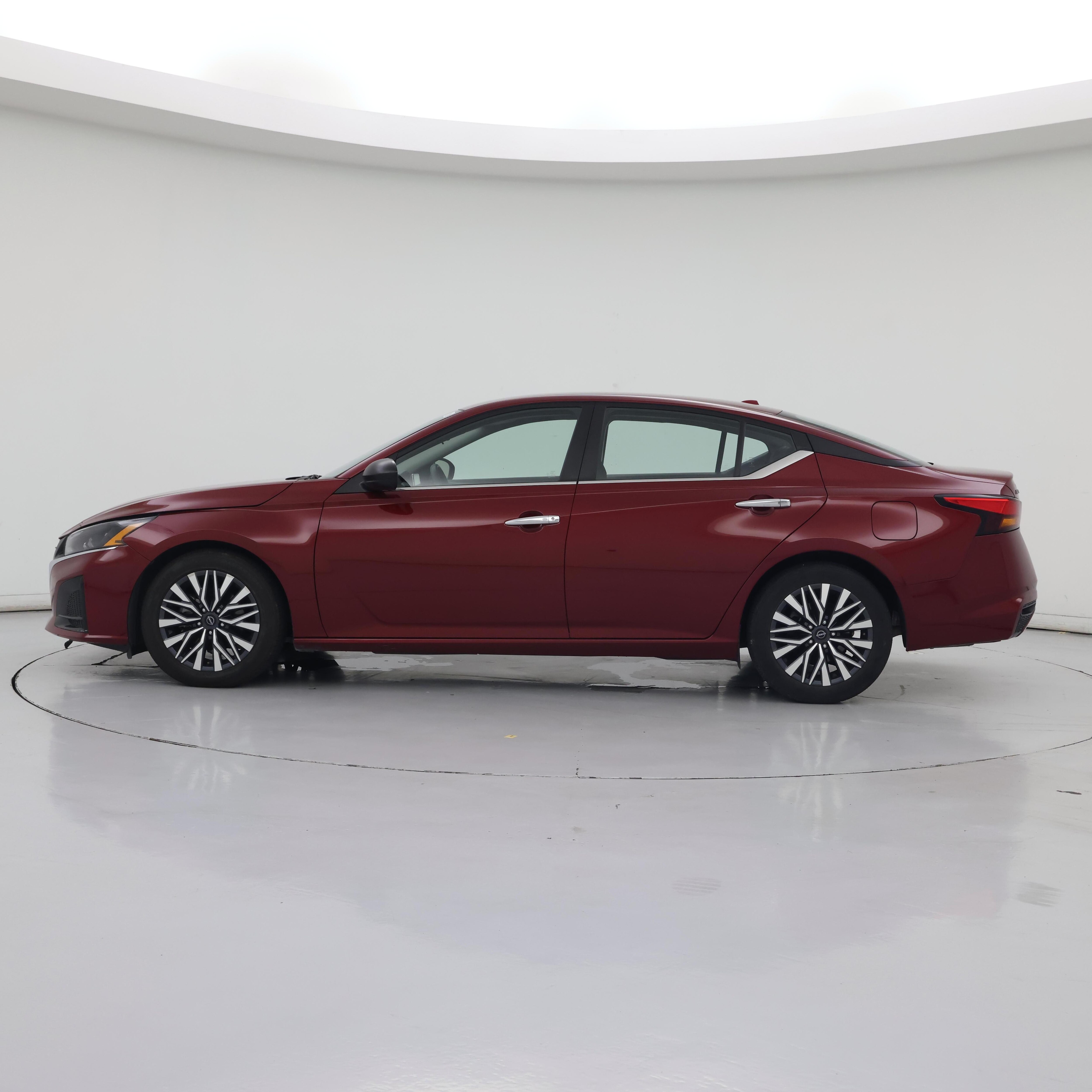 Thumbnail: 2025 Nissan Altima - 3