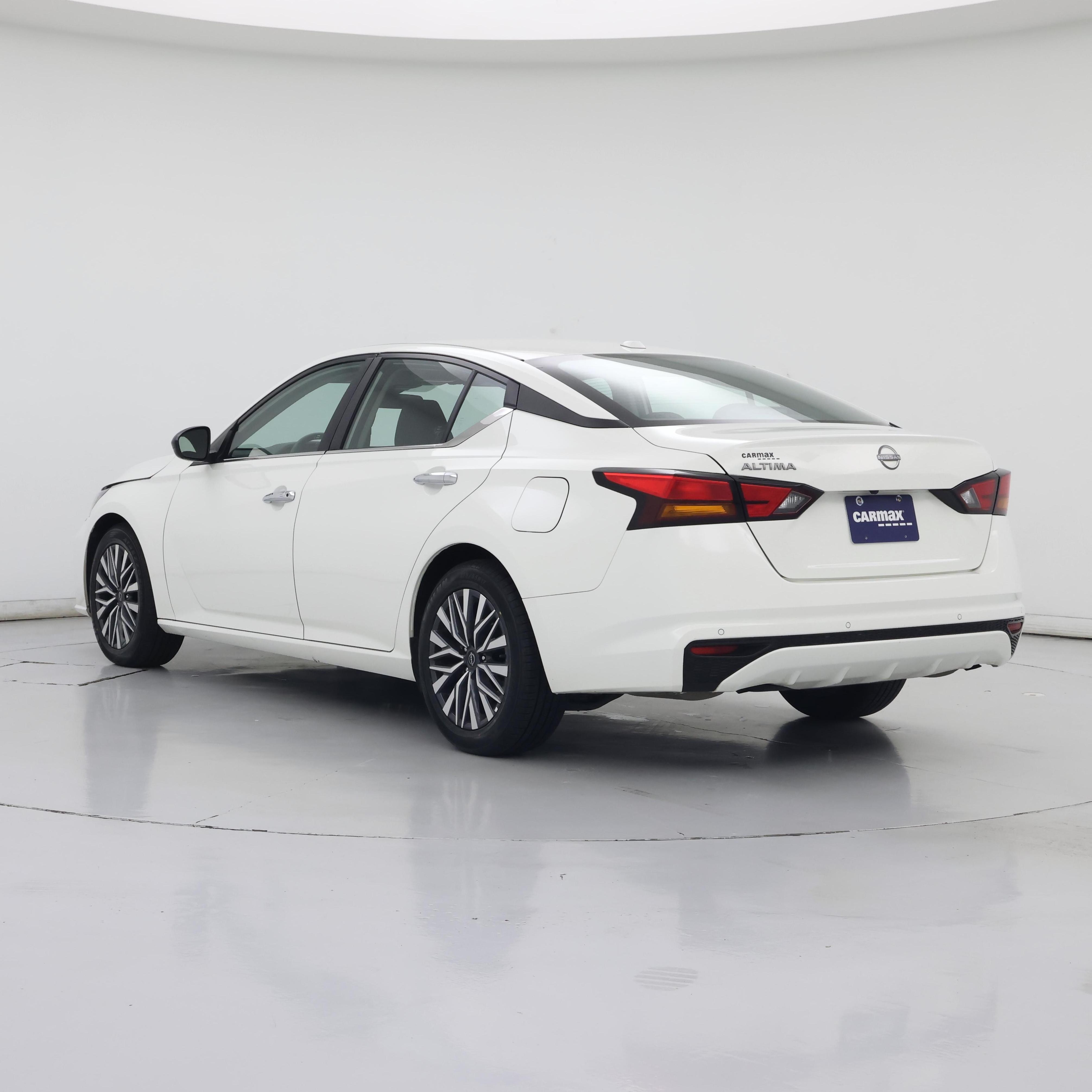 Thumbnail: 2025 Nissan Altima - 2