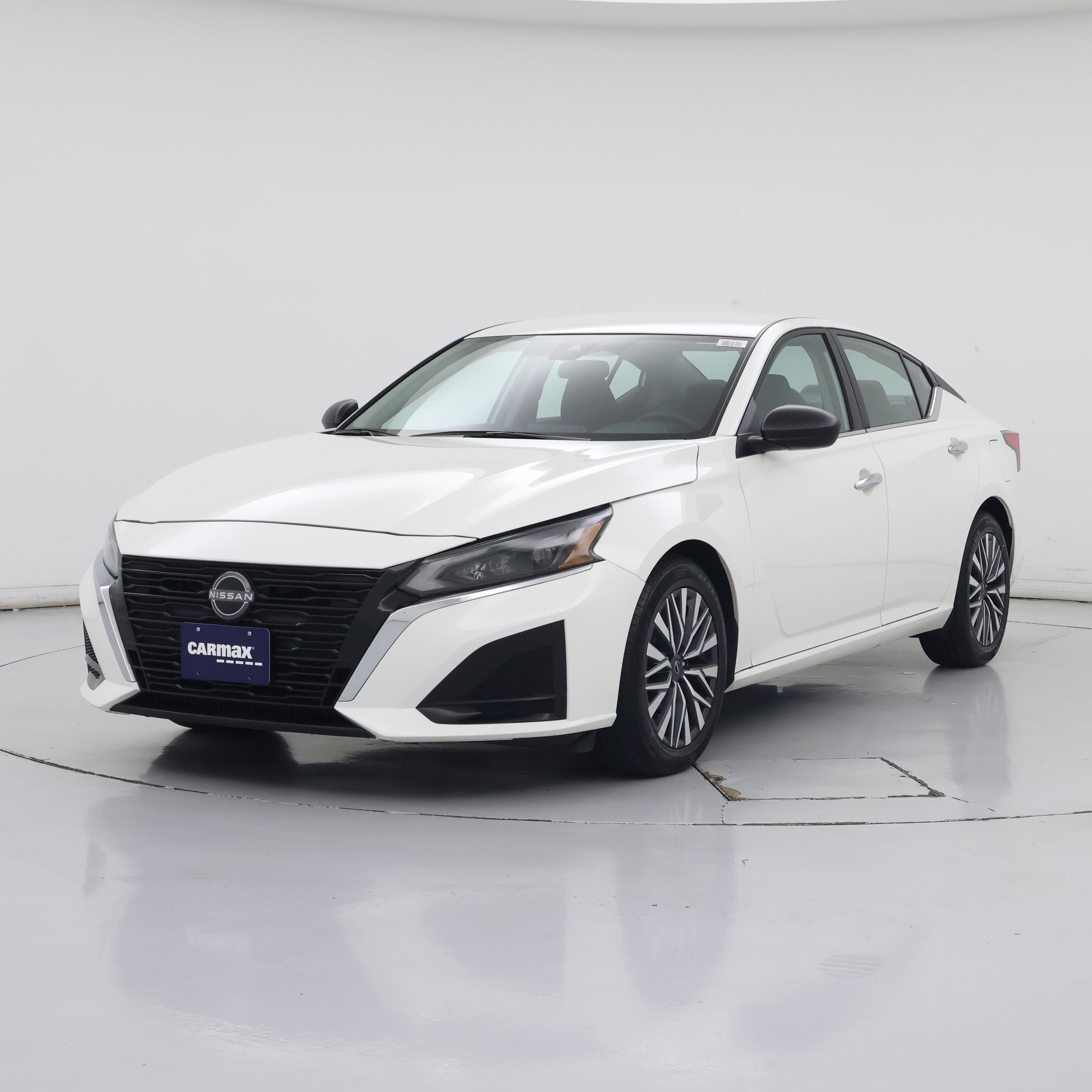 Thumbnail: 2025 Nissan Altima - 4