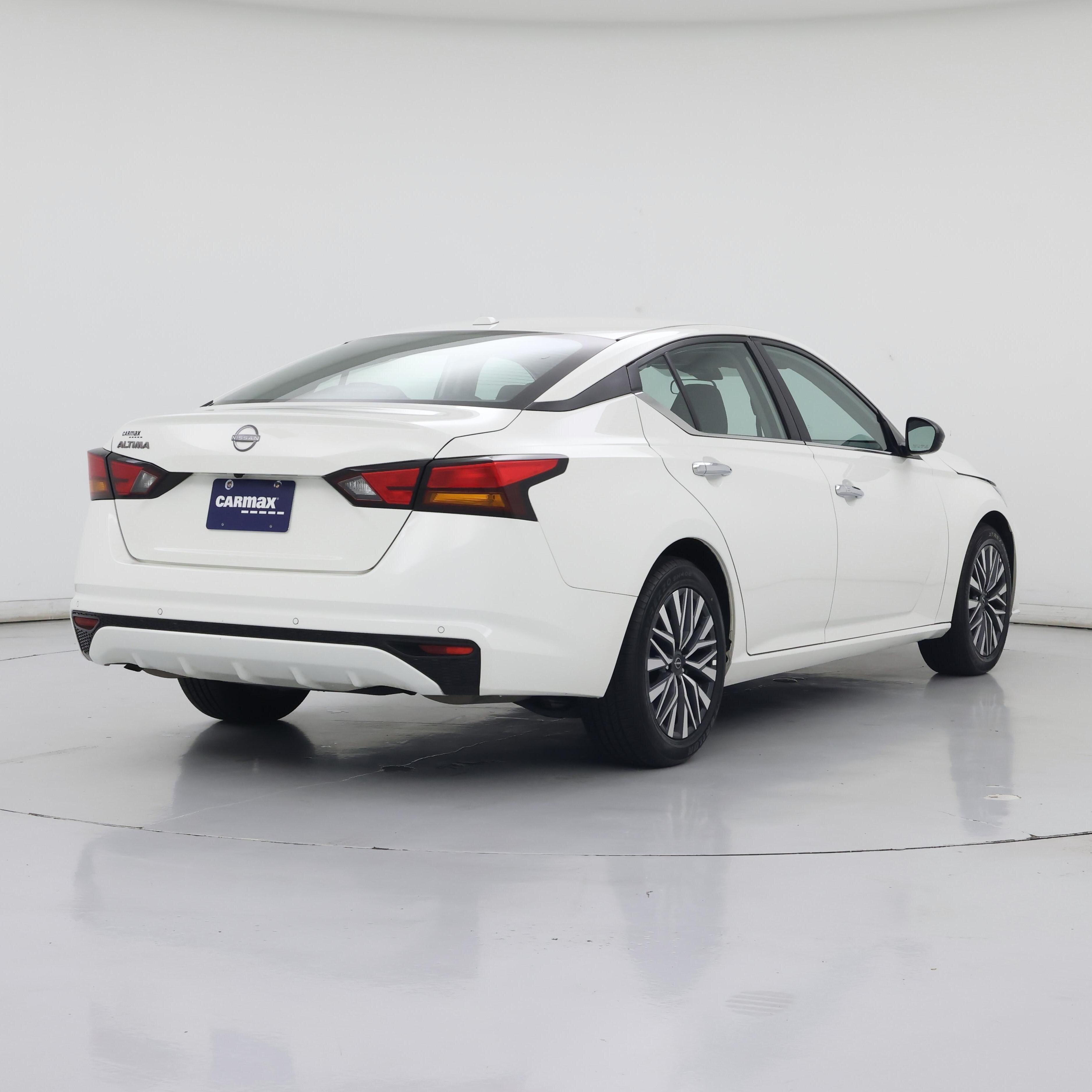 Thumbnail: 2025 Nissan Altima - 8