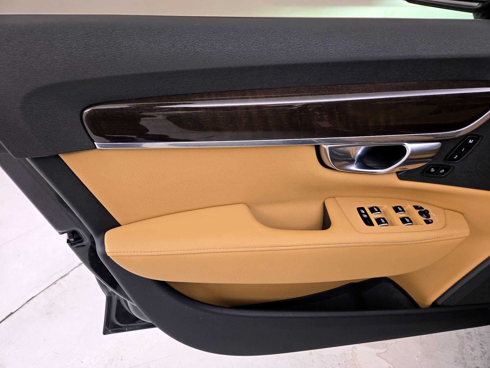 Thumbnail: 2018 Volvo S90 - 12