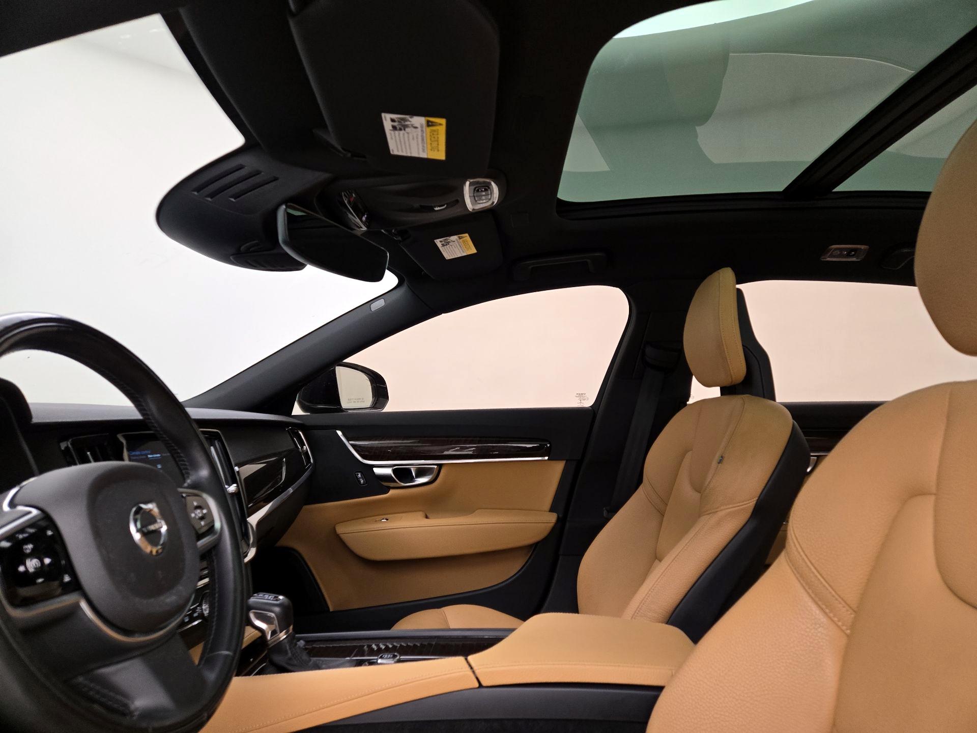 Thumbnail: 2018 Volvo S90 - 20