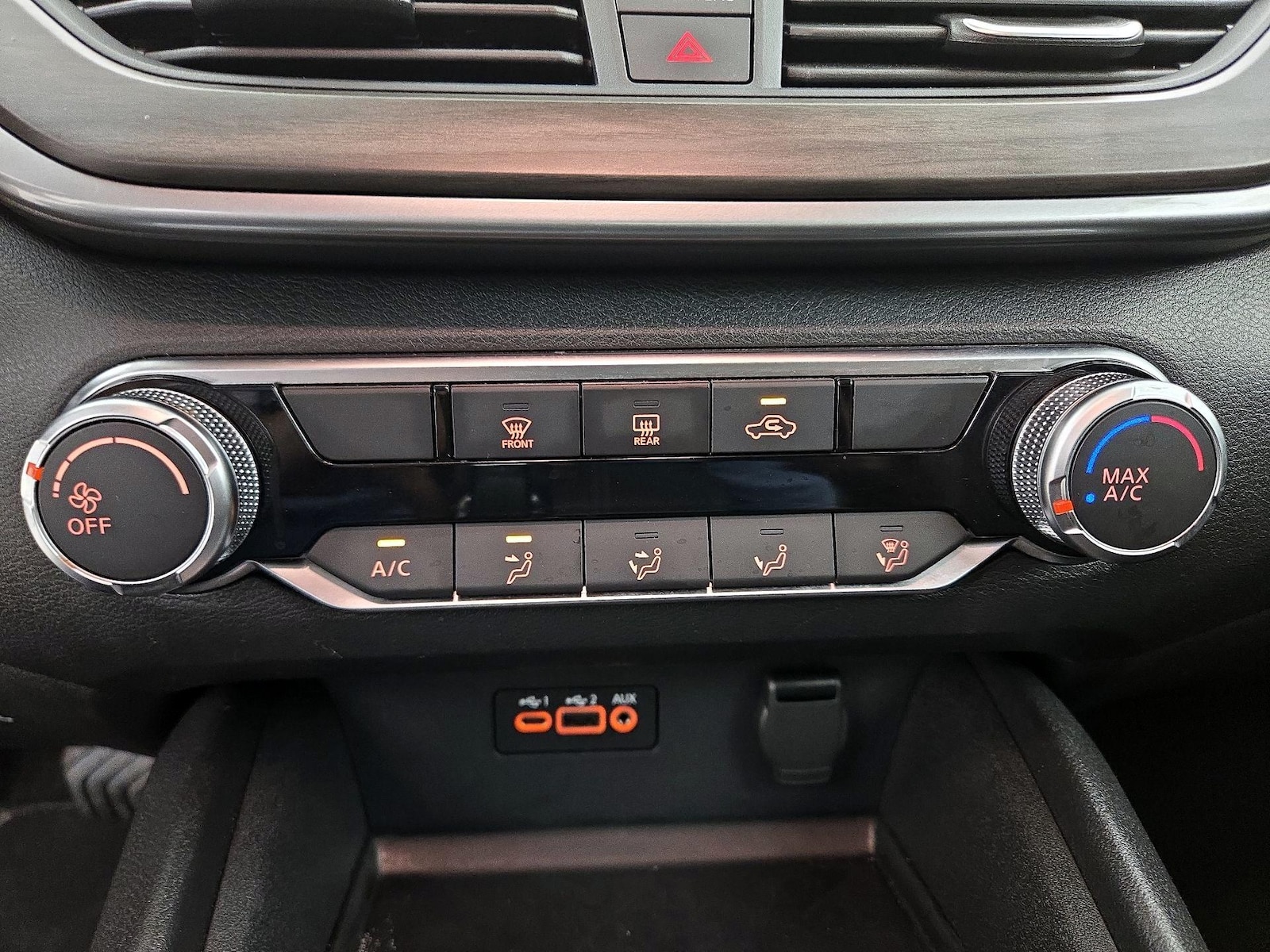 2025 Nissan Altima SV - Photo 17