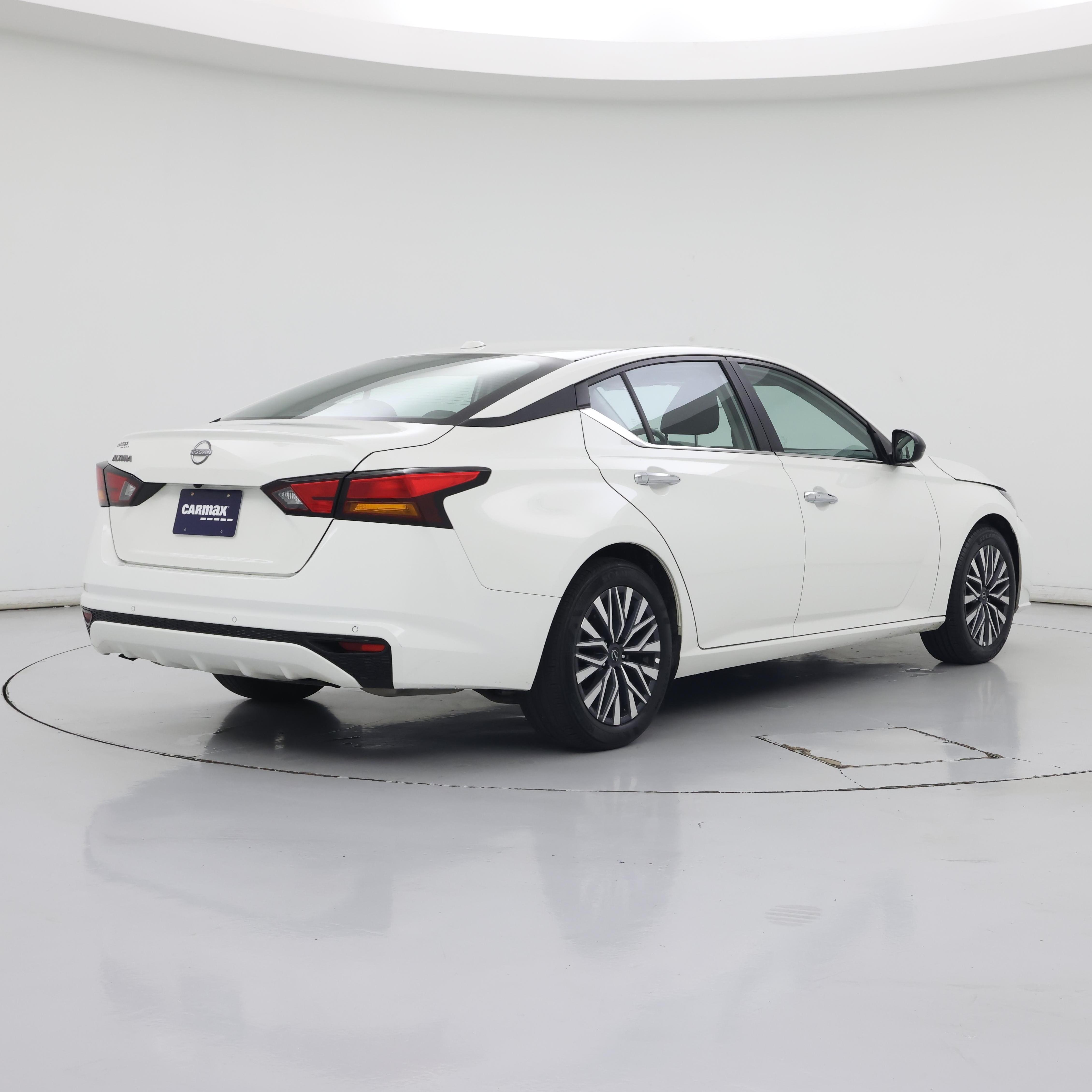 Thumbnail: 2025 Nissan Altima - 8