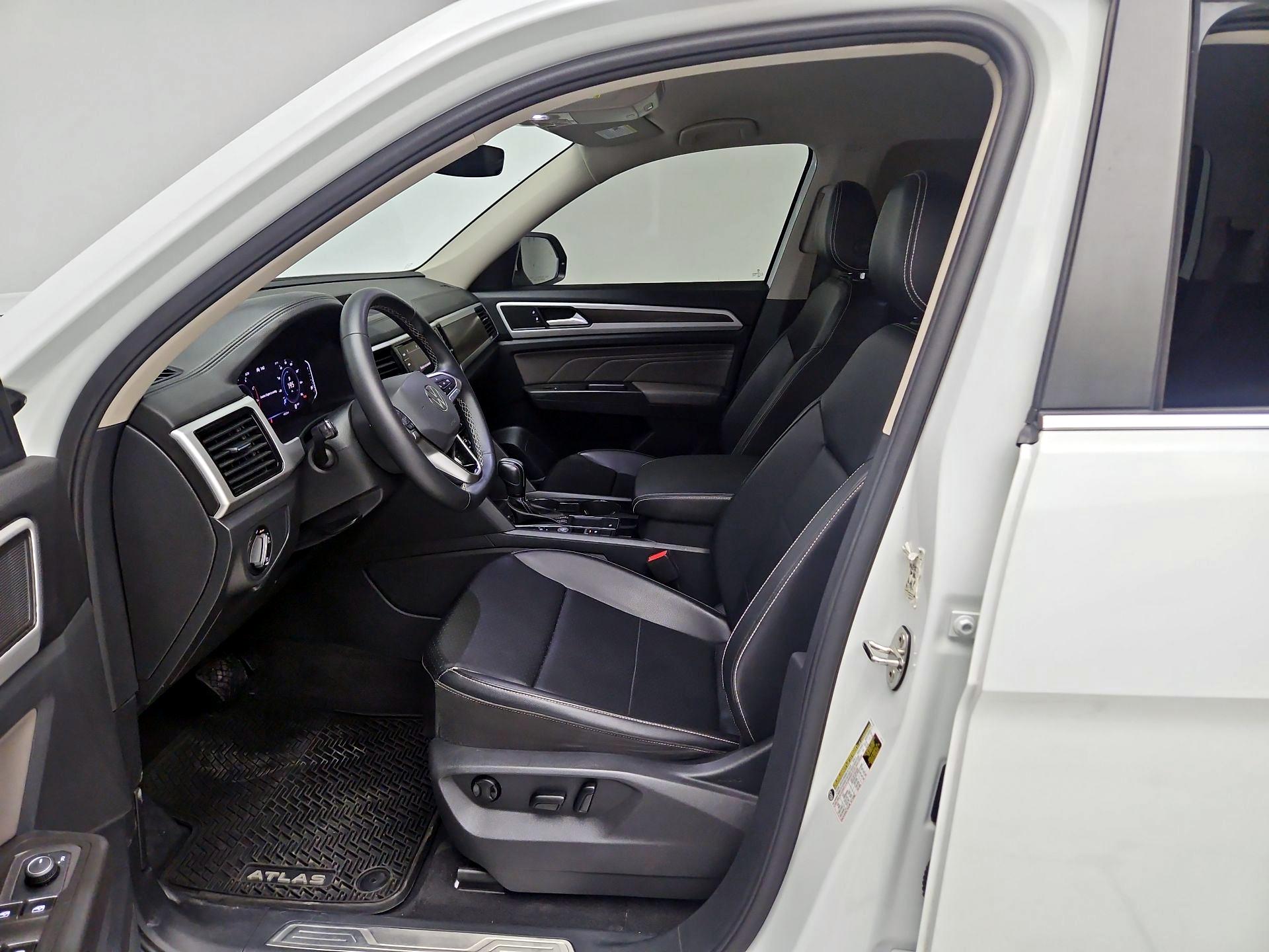 Thumbnail: 2022 Volkswagen Atlas - 11