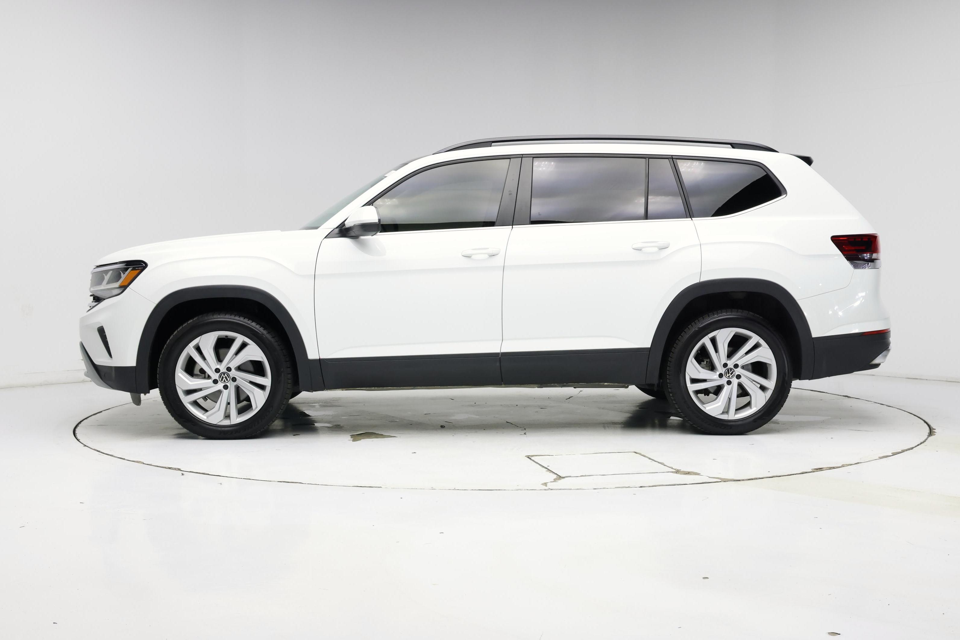 Thumbnail: 2022 Volkswagen Atlas - 3