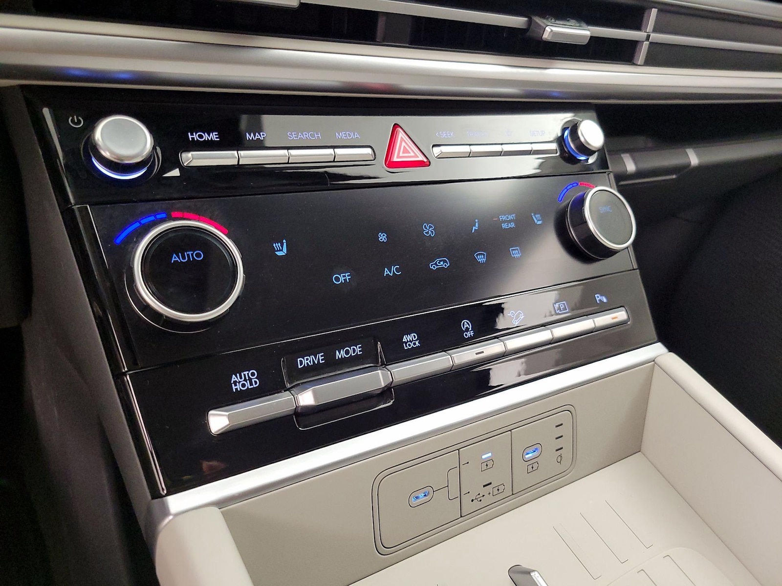 2026 Hyundai Santa Fe SEL - Photo 17