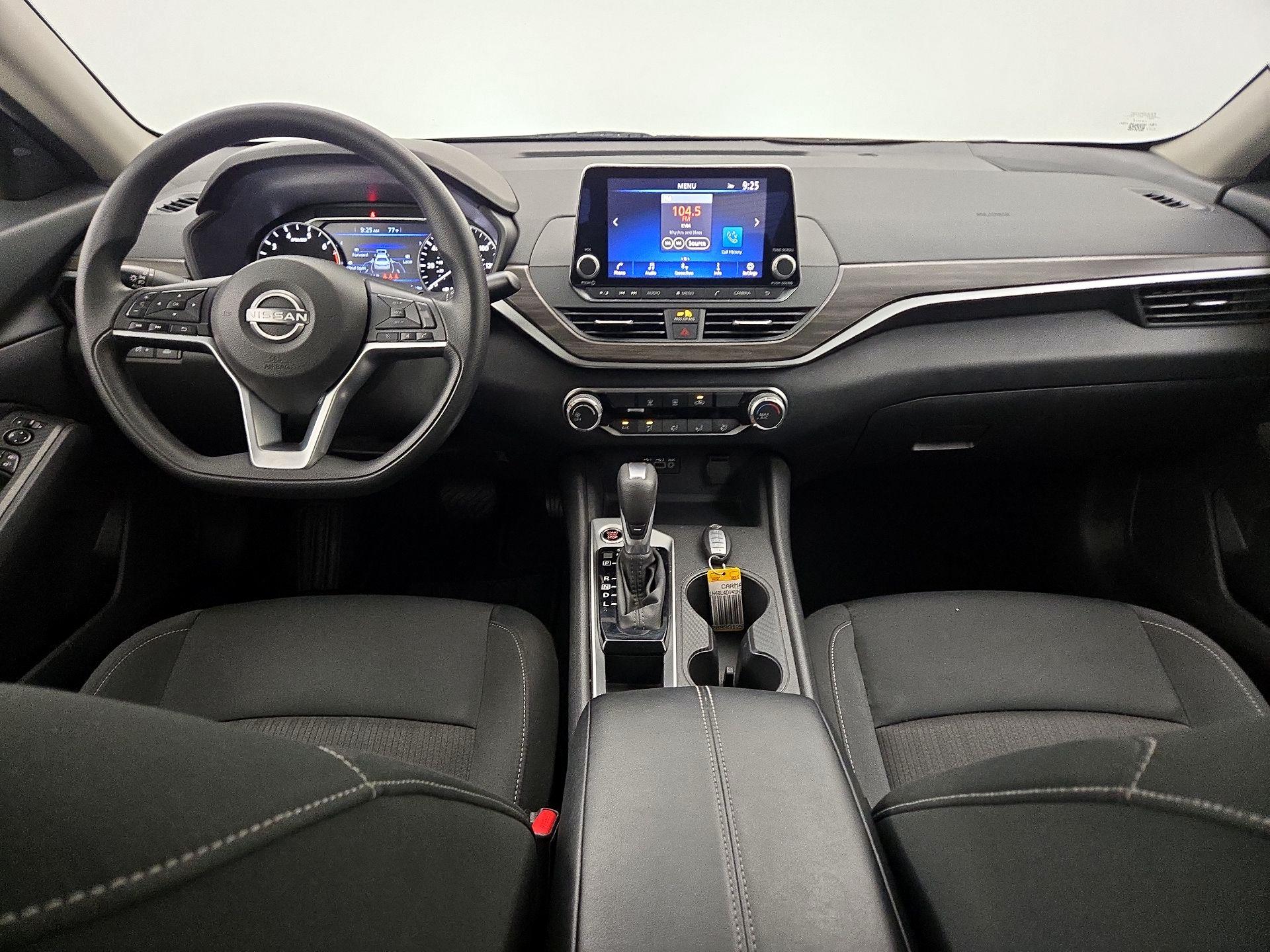 Thumbnail: 2025 Nissan Altima - 9