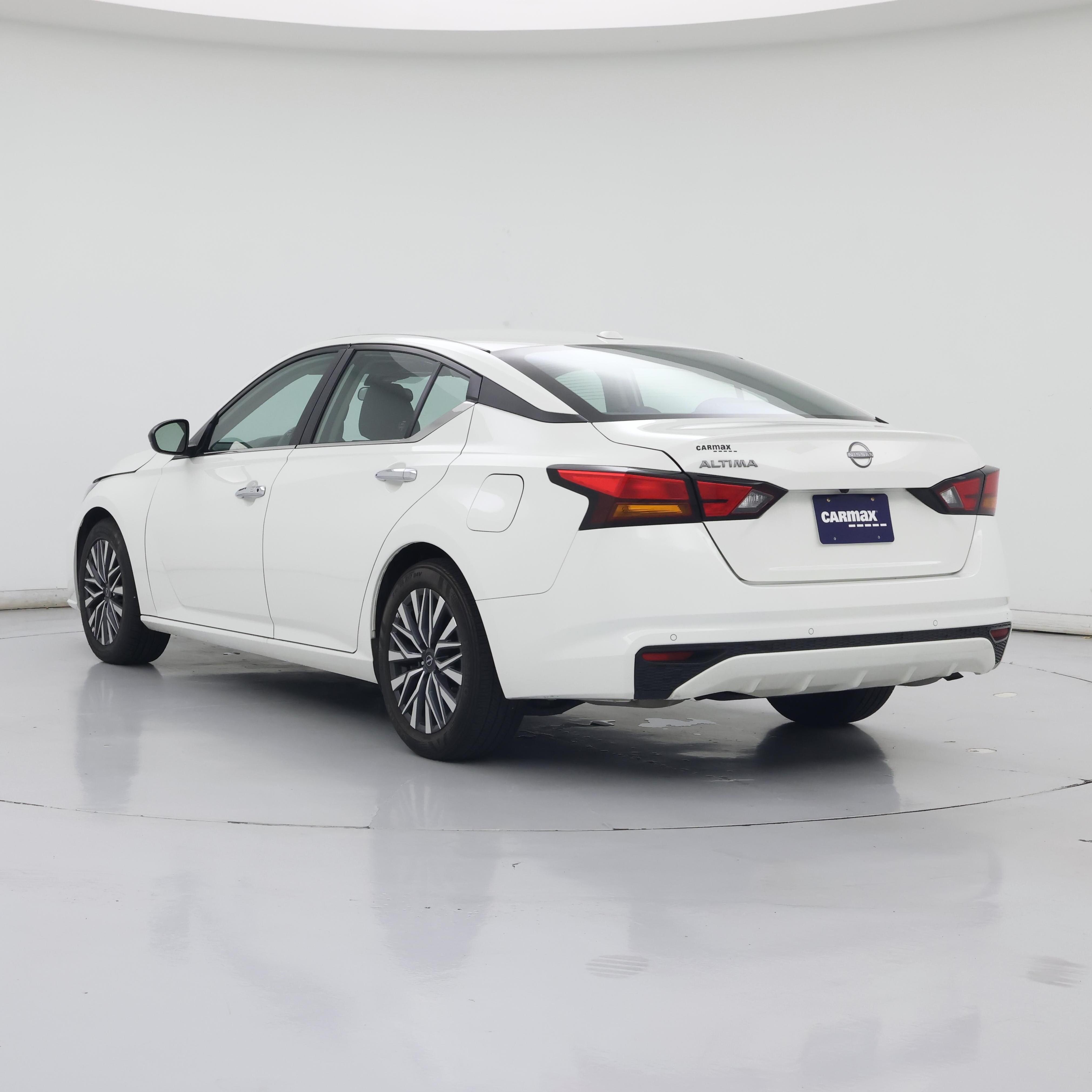 Thumbnail: 2025 Nissan Altima - 2
