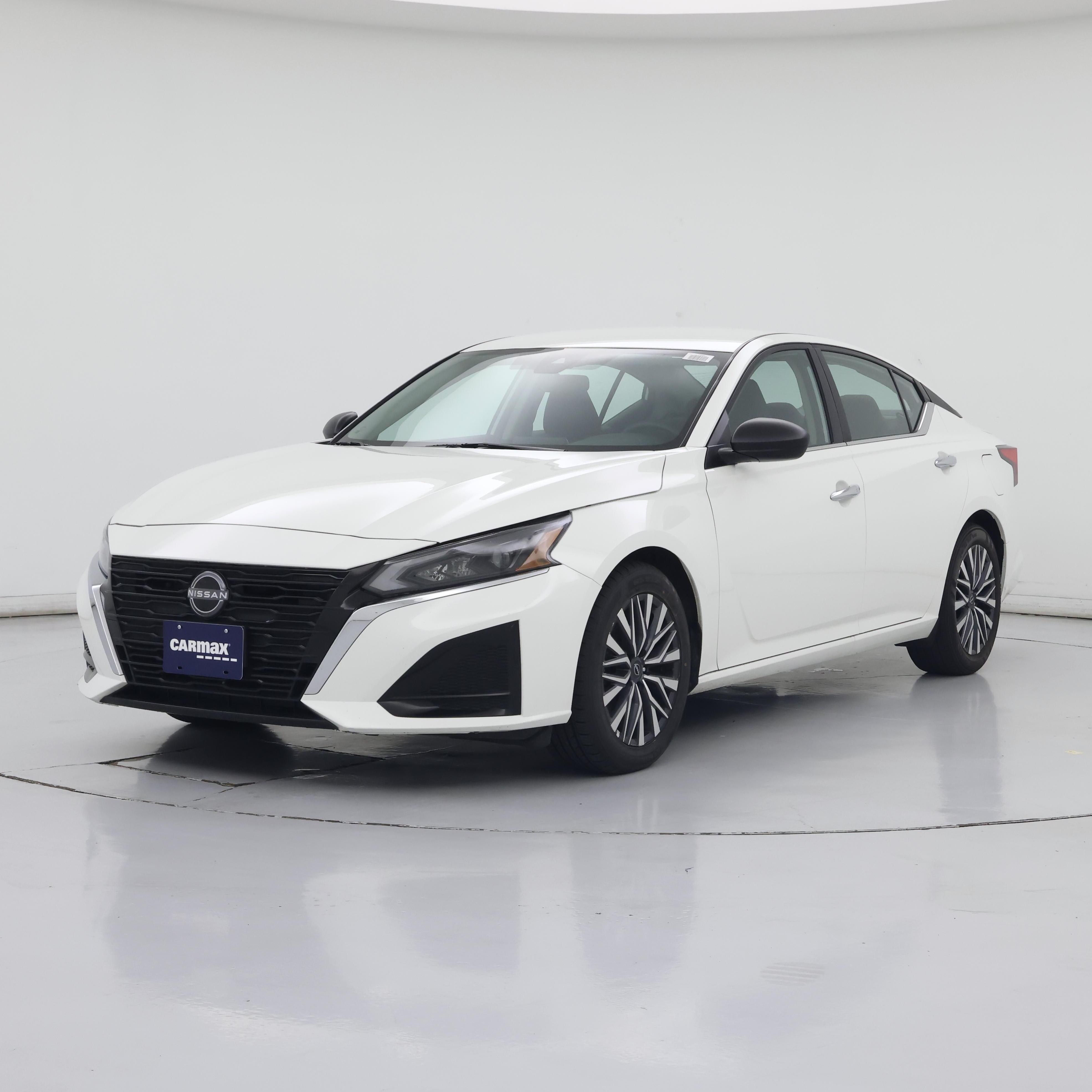 Thumbnail: 2025 Nissan Altima - 4