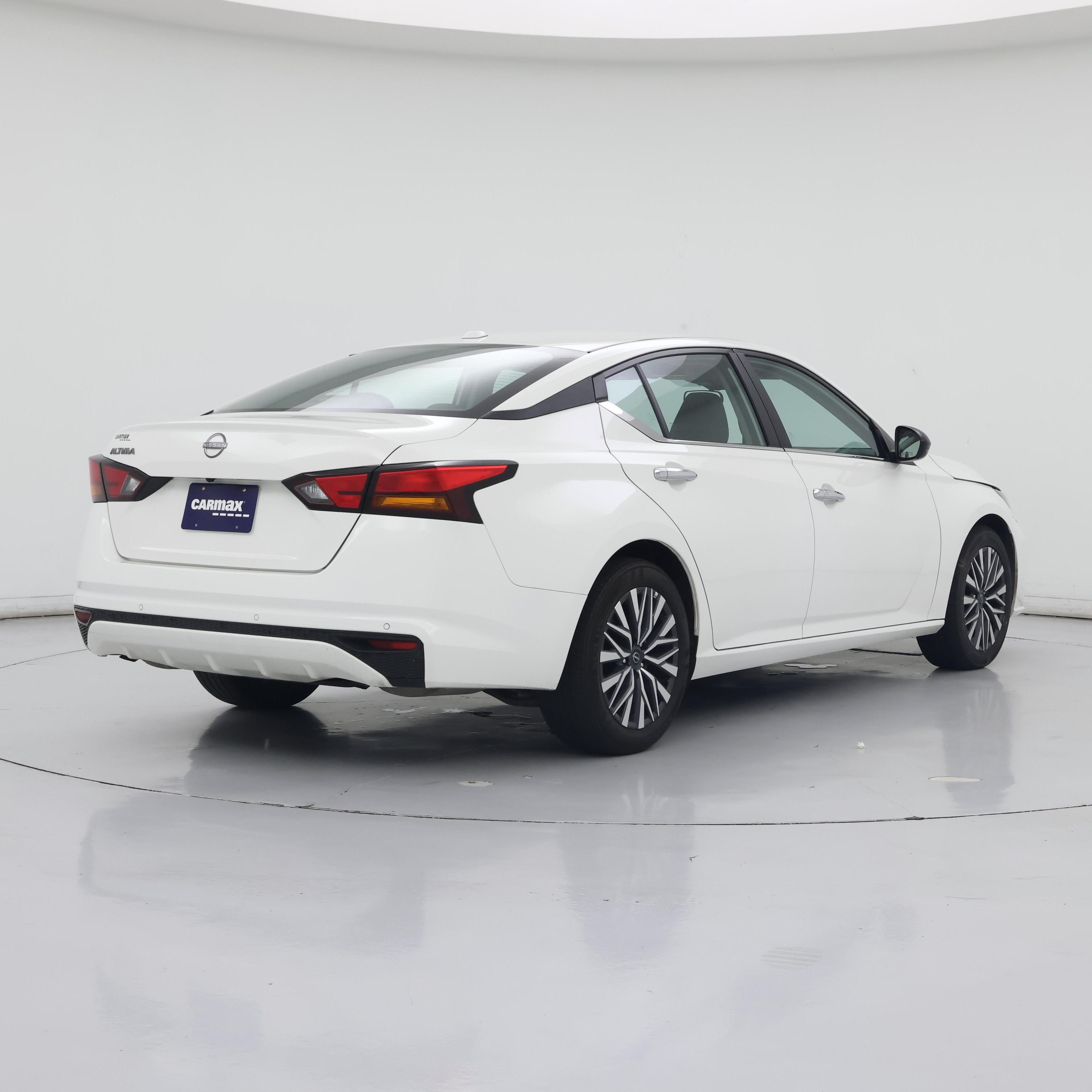 Thumbnail: 2025 Nissan Altima - 8