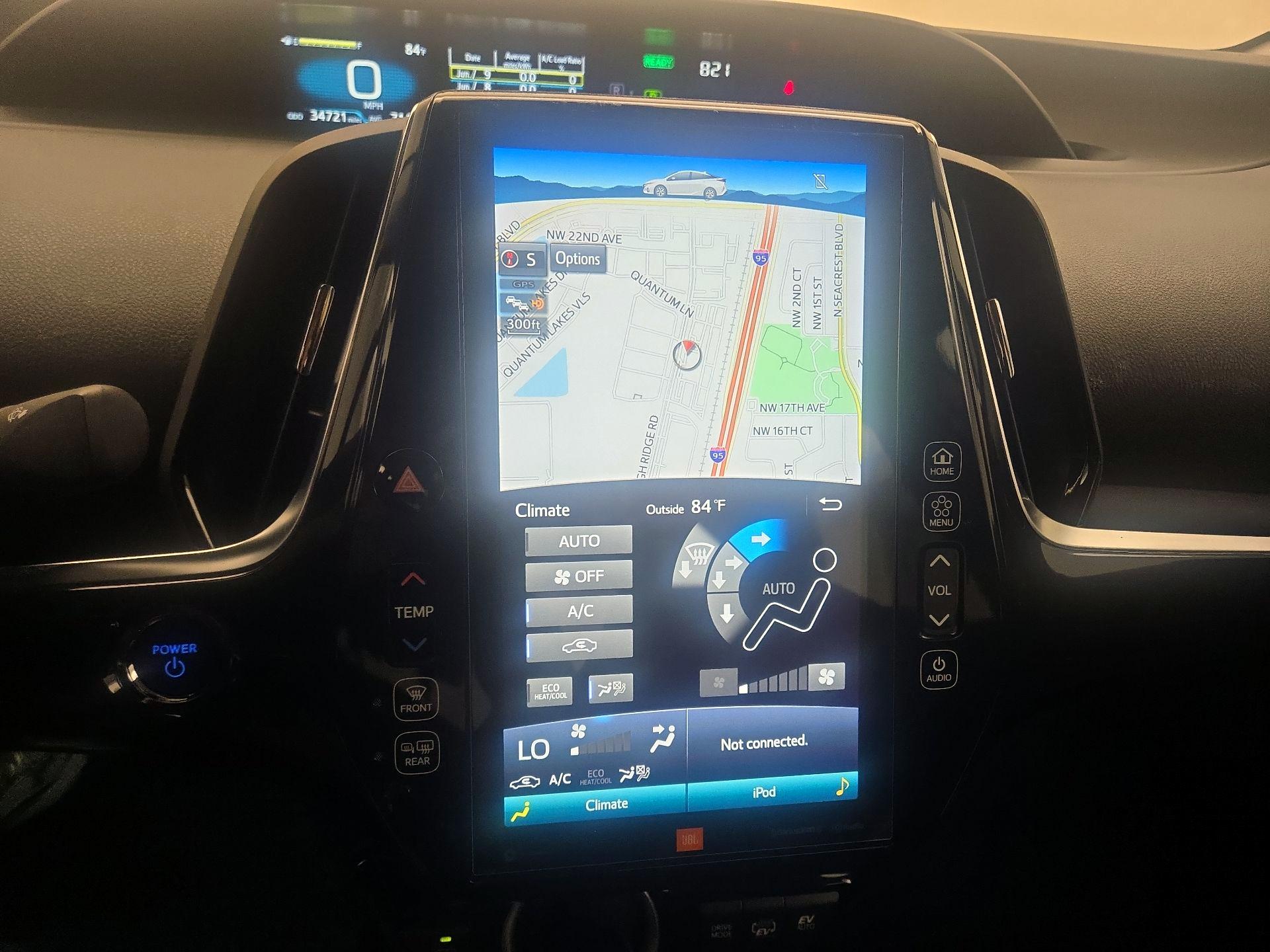 Thumbnail: 2022 Toyota Prius Prime - 16