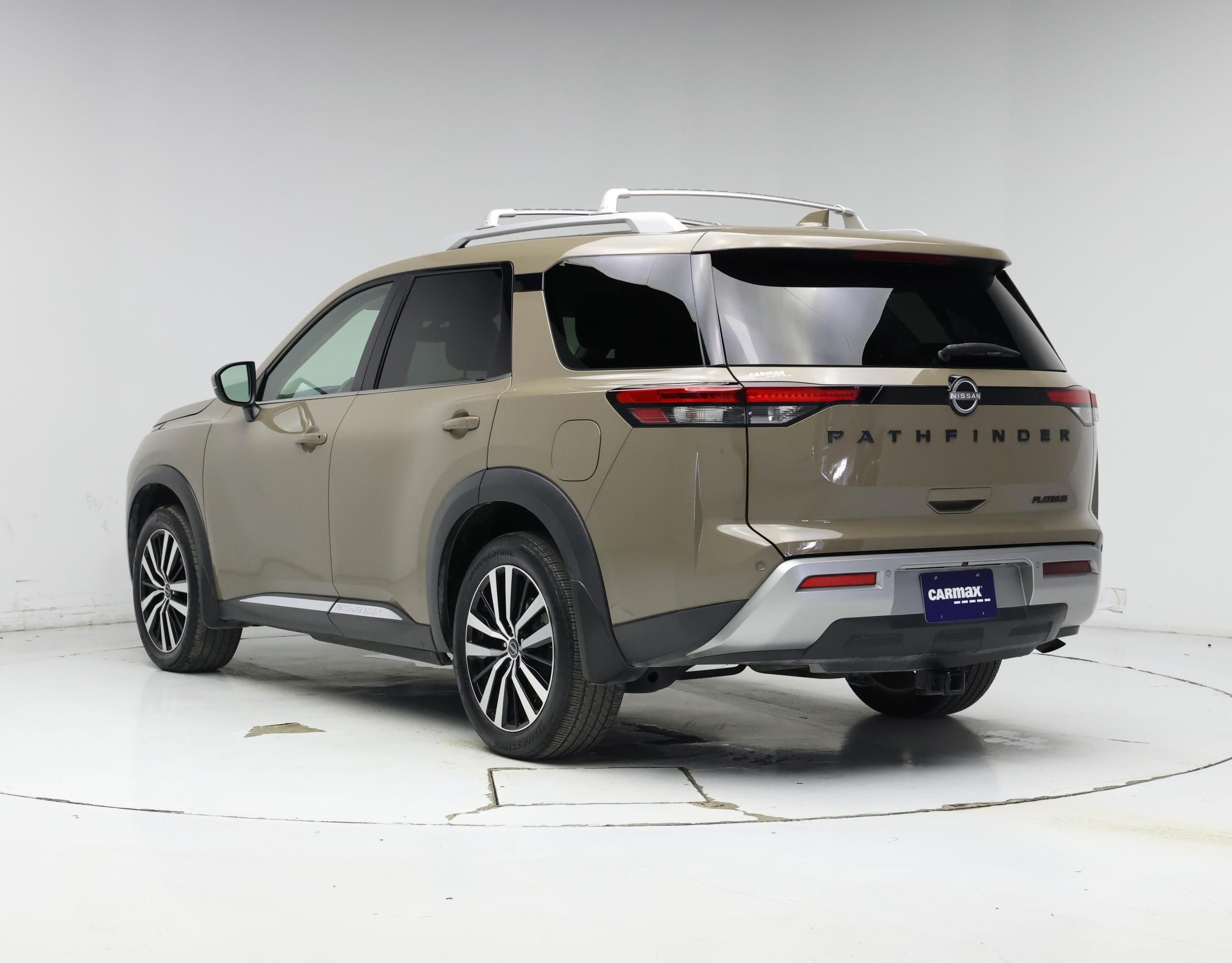 Thumbnail: 2024 Nissan Pathfinder - 2
