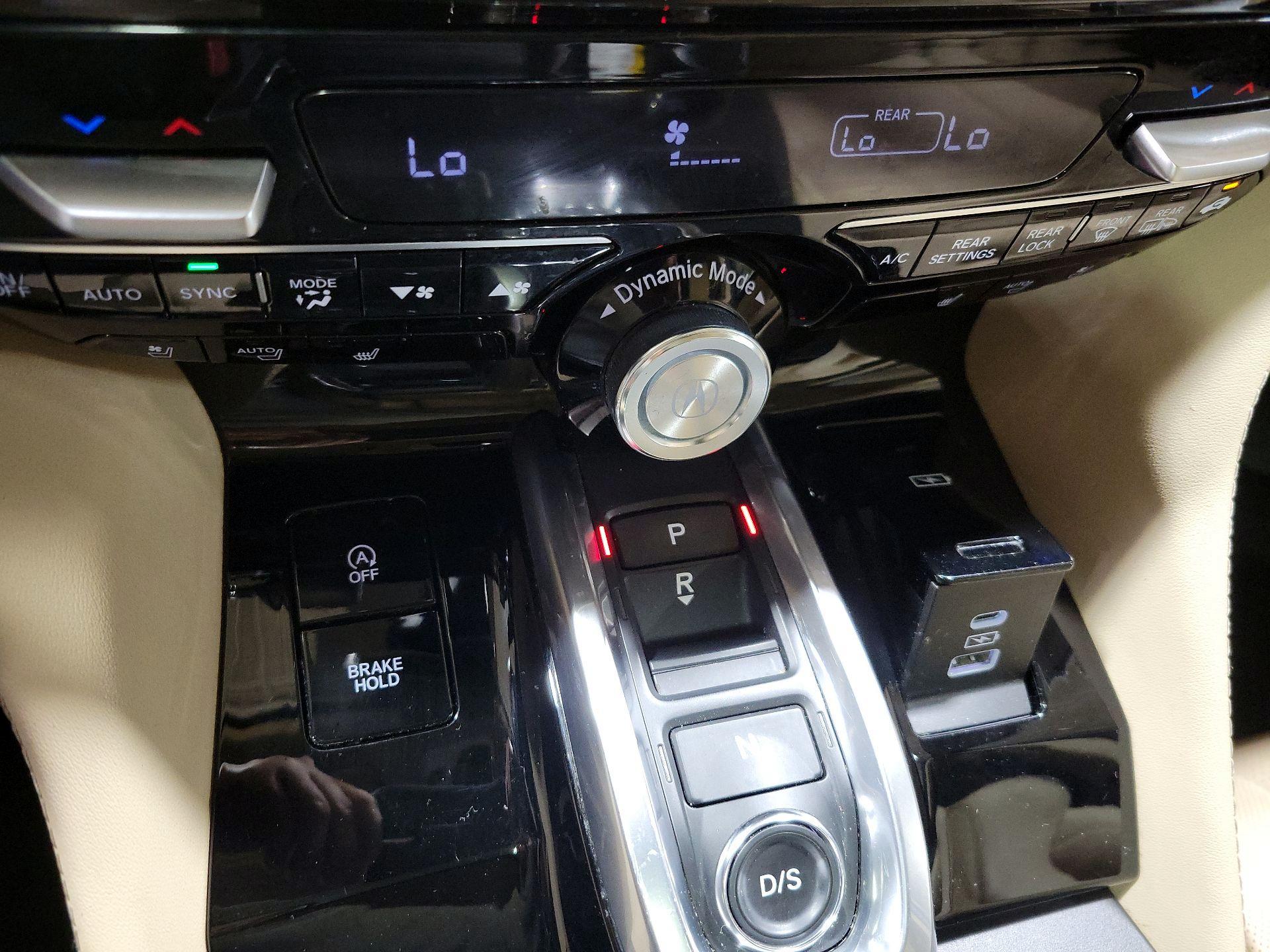Thumbnail: 2023 Acura MDX - 17