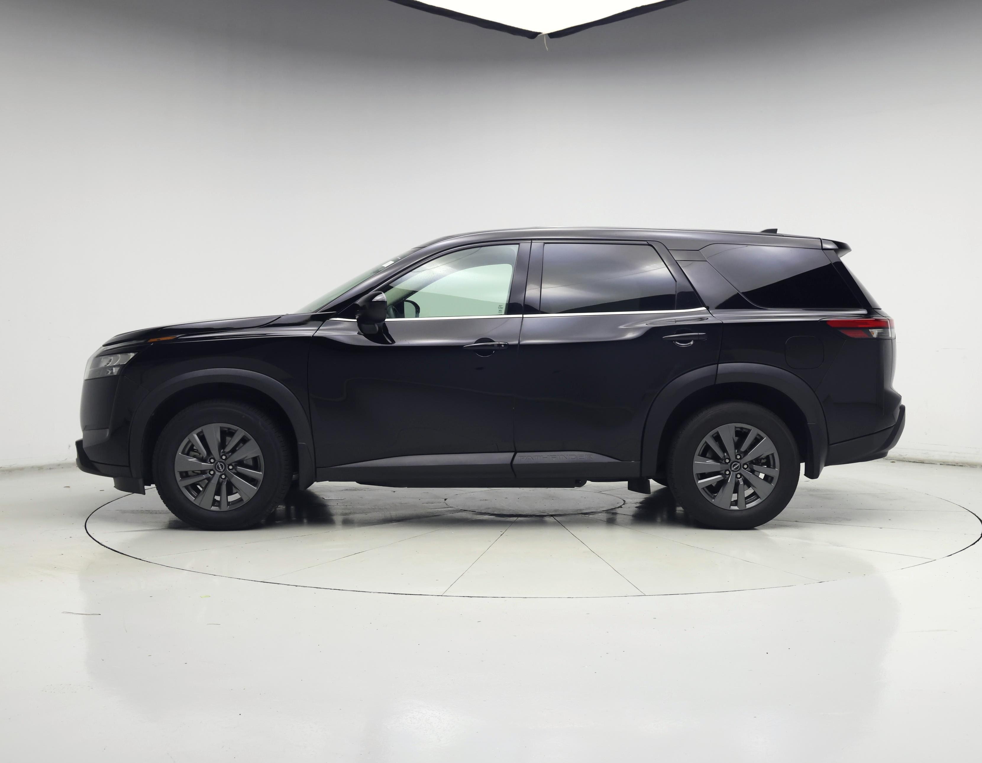 Thumbnail: 2024 Nissan Pathfinder - 3