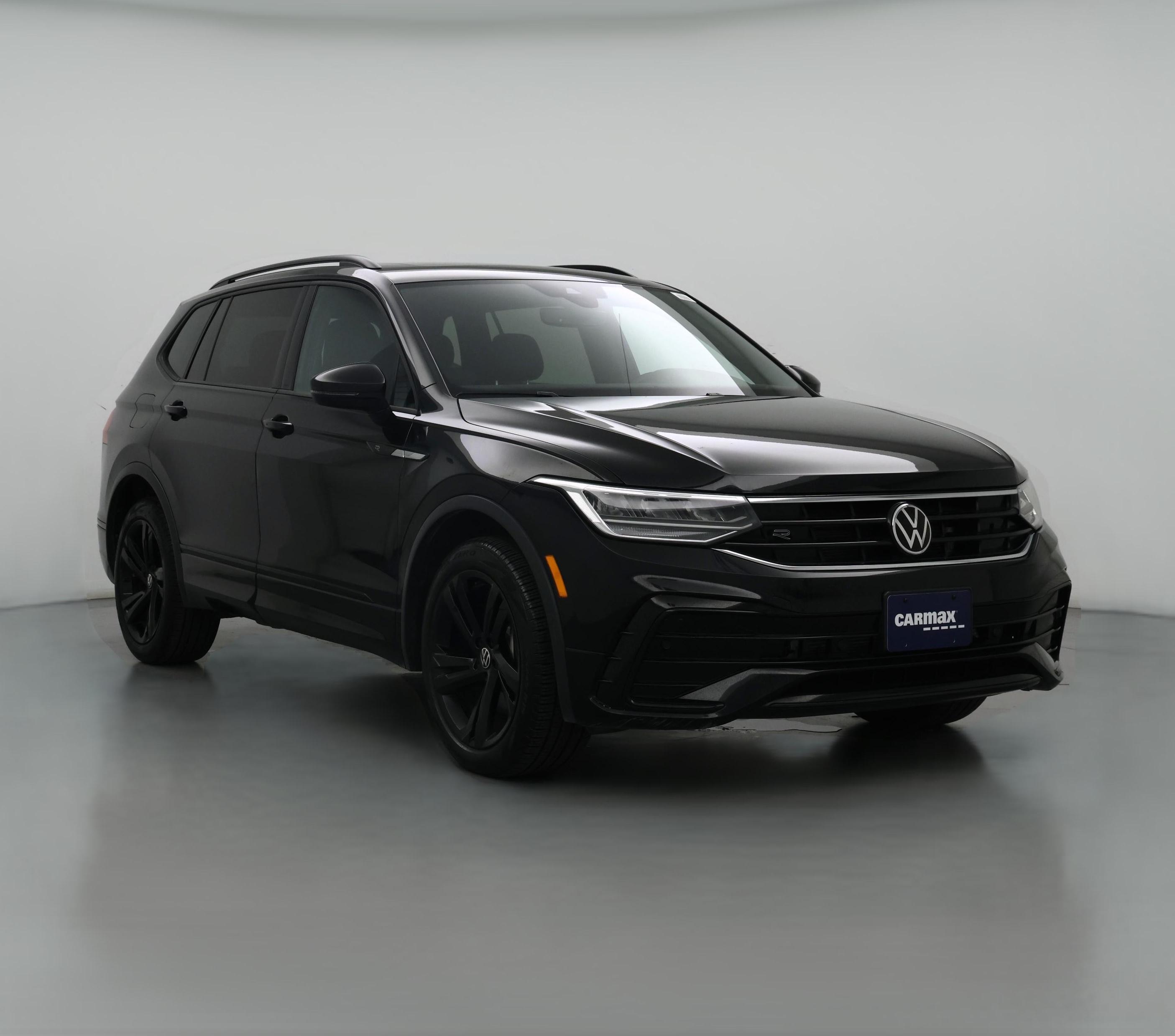 Thumbnail: 2023 Volkswagen Tiguan - 1