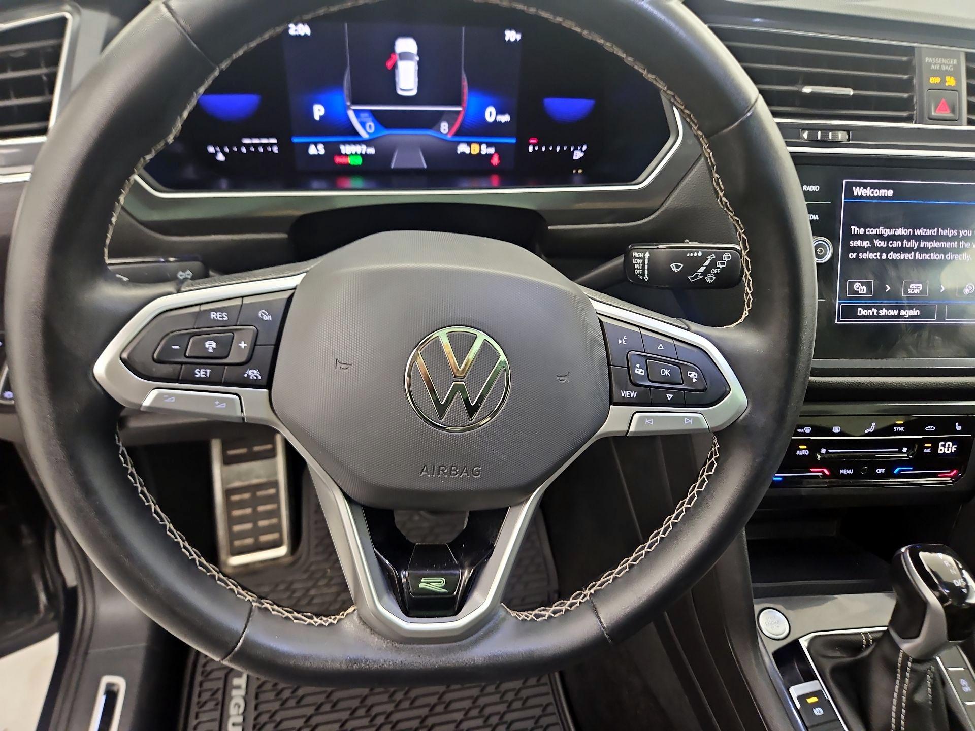 Thumbnail: 2023 Volkswagen Tiguan - 10